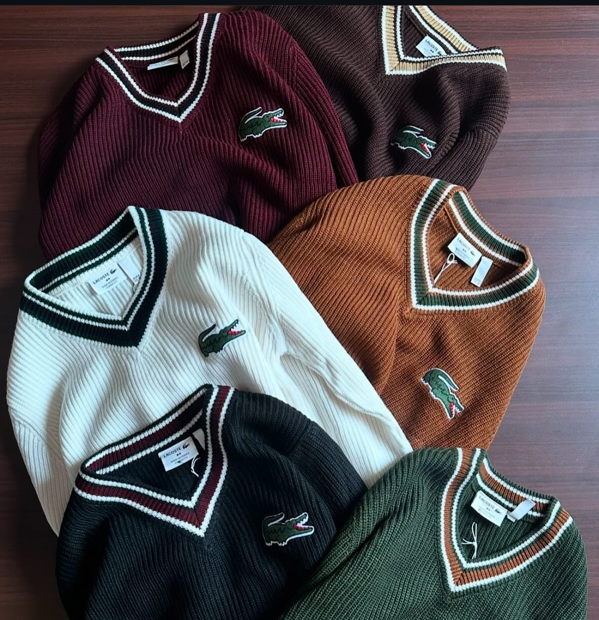 Lacoste sweaters - 25 pieces