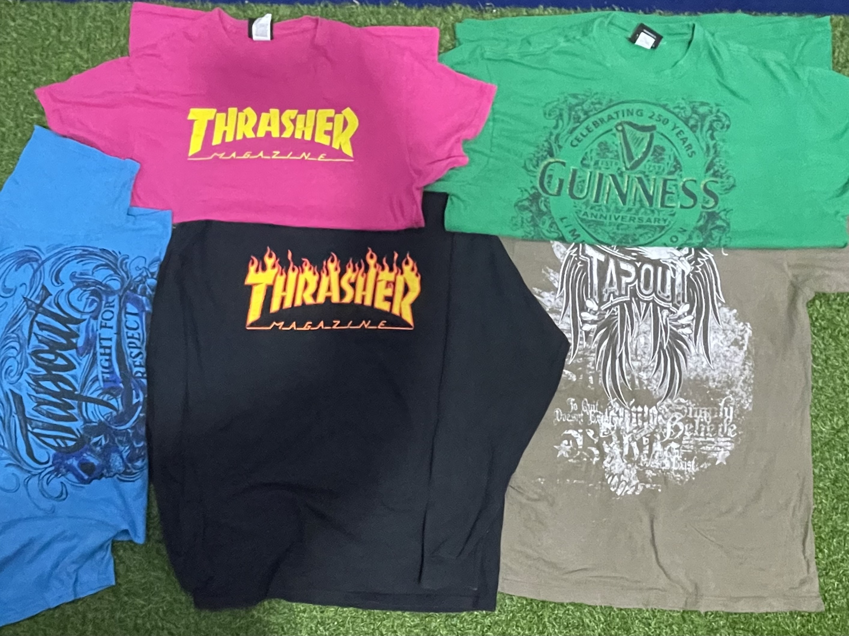 T-shirt unisexe Tapout, Thrasher et Guinness 13 pièces