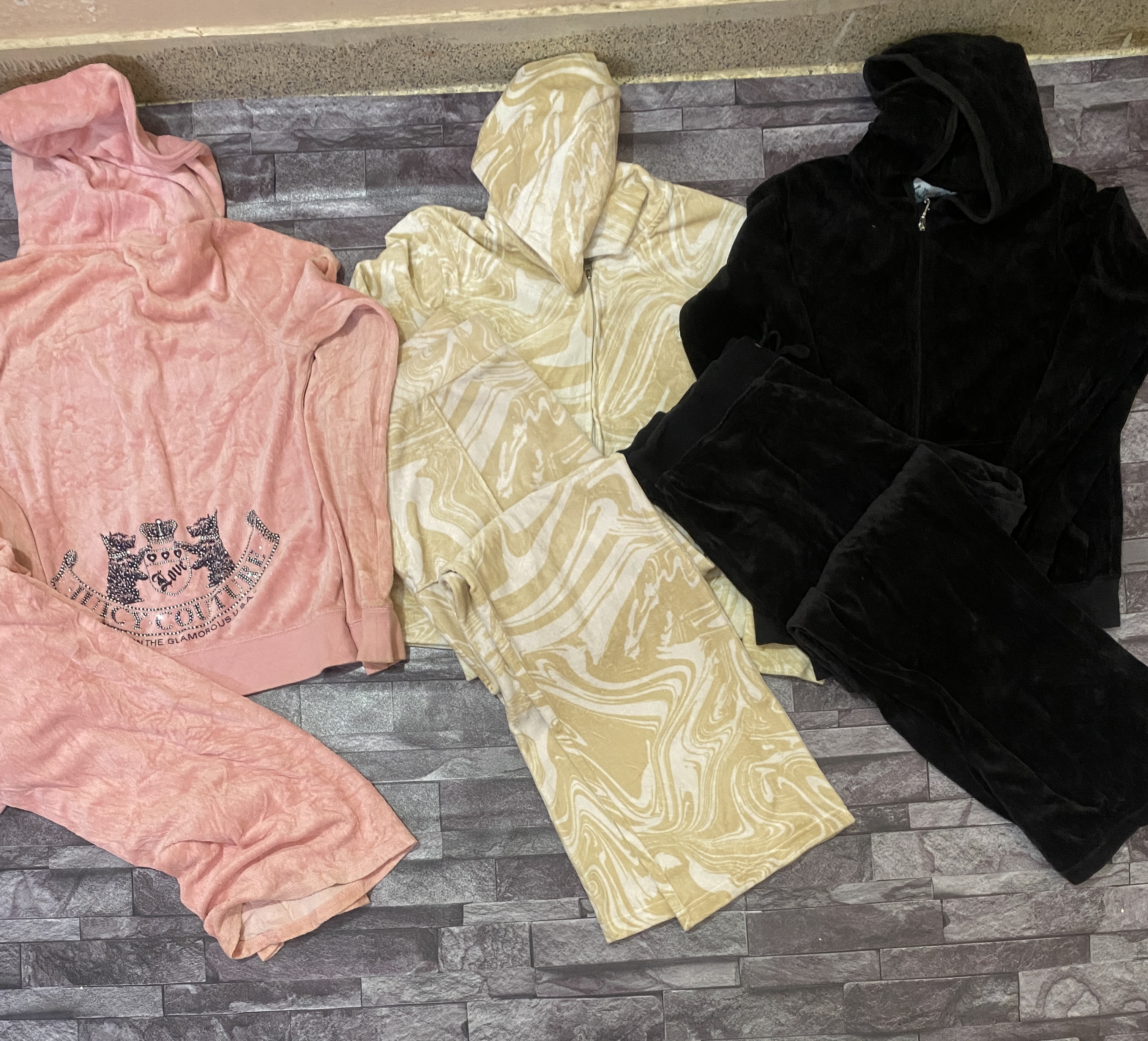 SD0047- Juicy Couture 15 Pairs - 30 Pieces