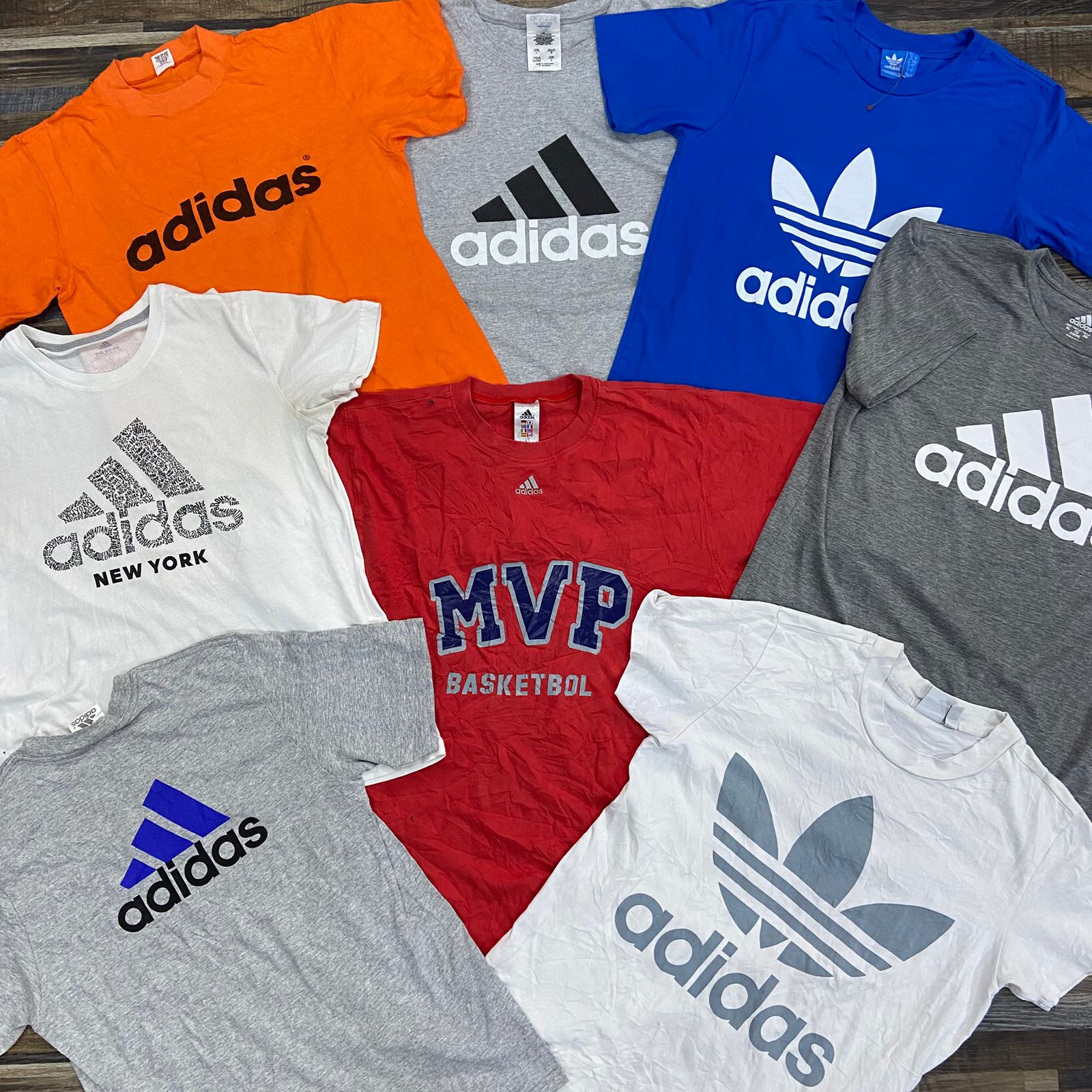 T-shirts Adidas