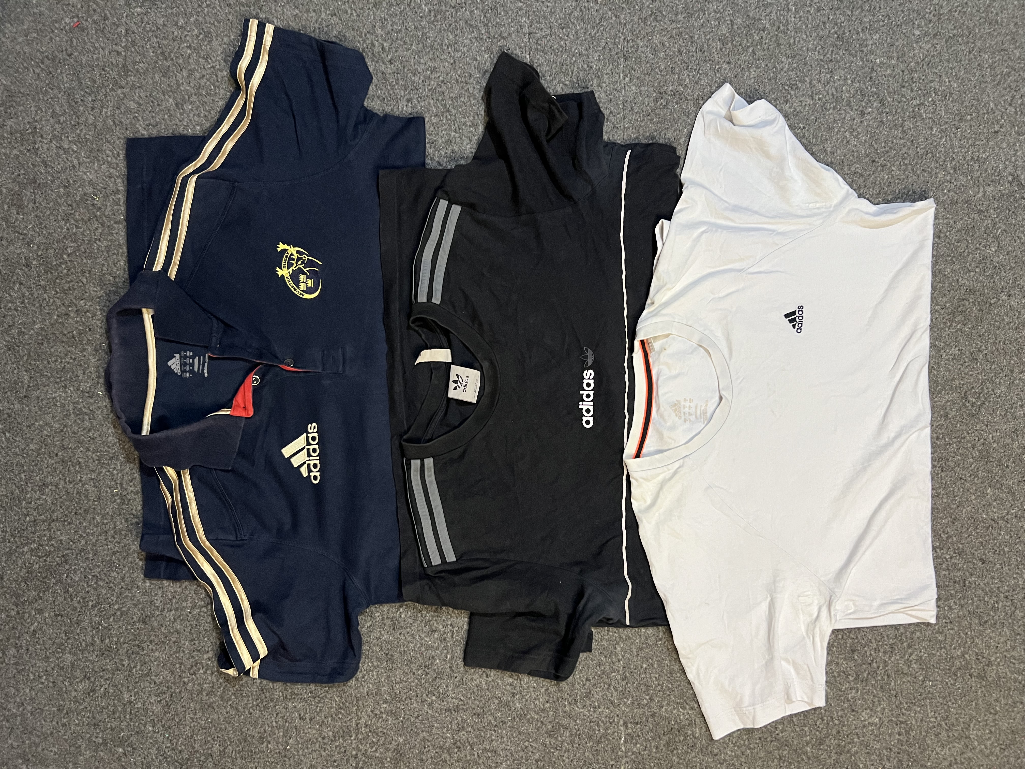 T-shirts Adidas