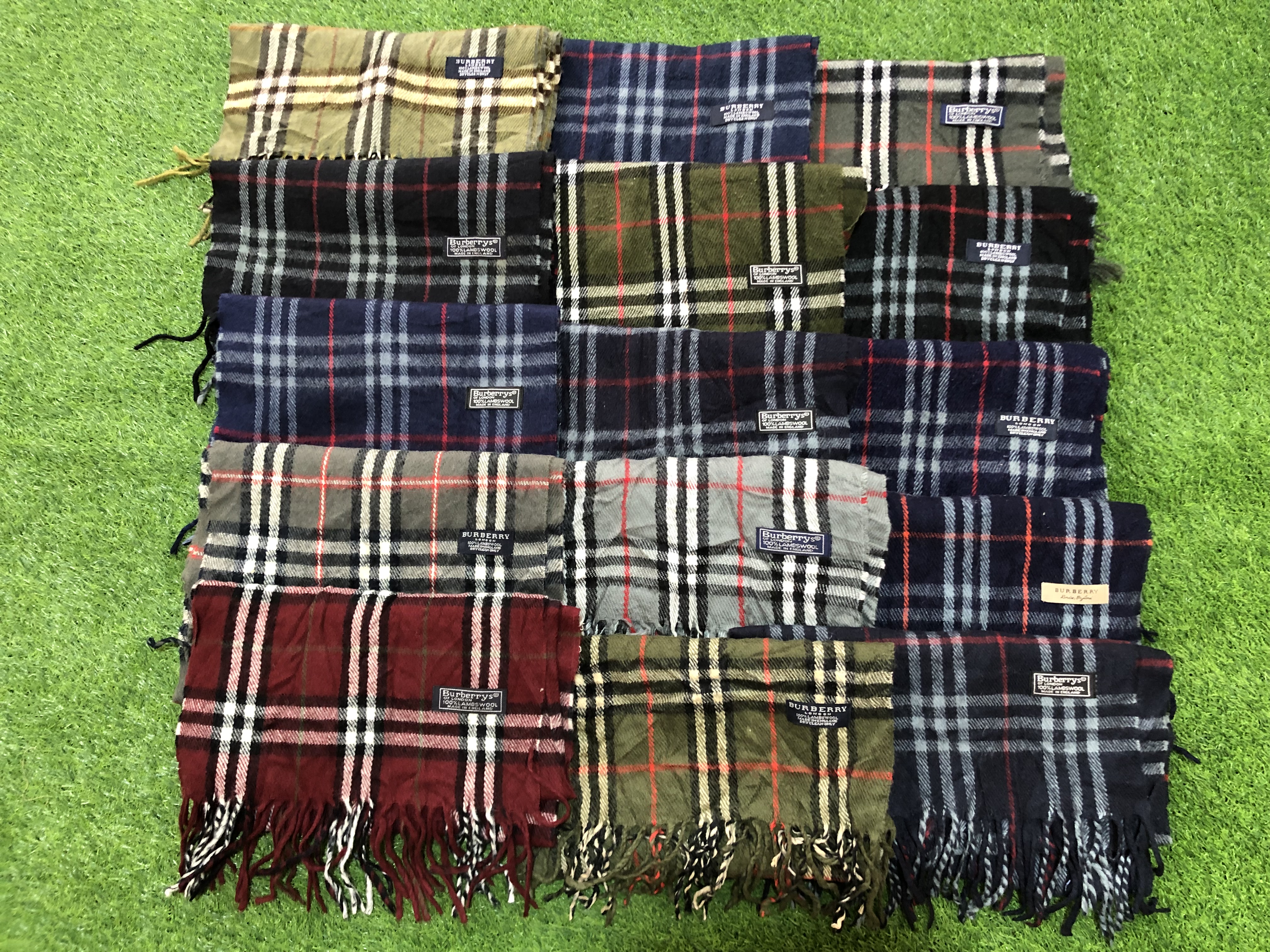 Burberry Scarves Muffler 30 pcs