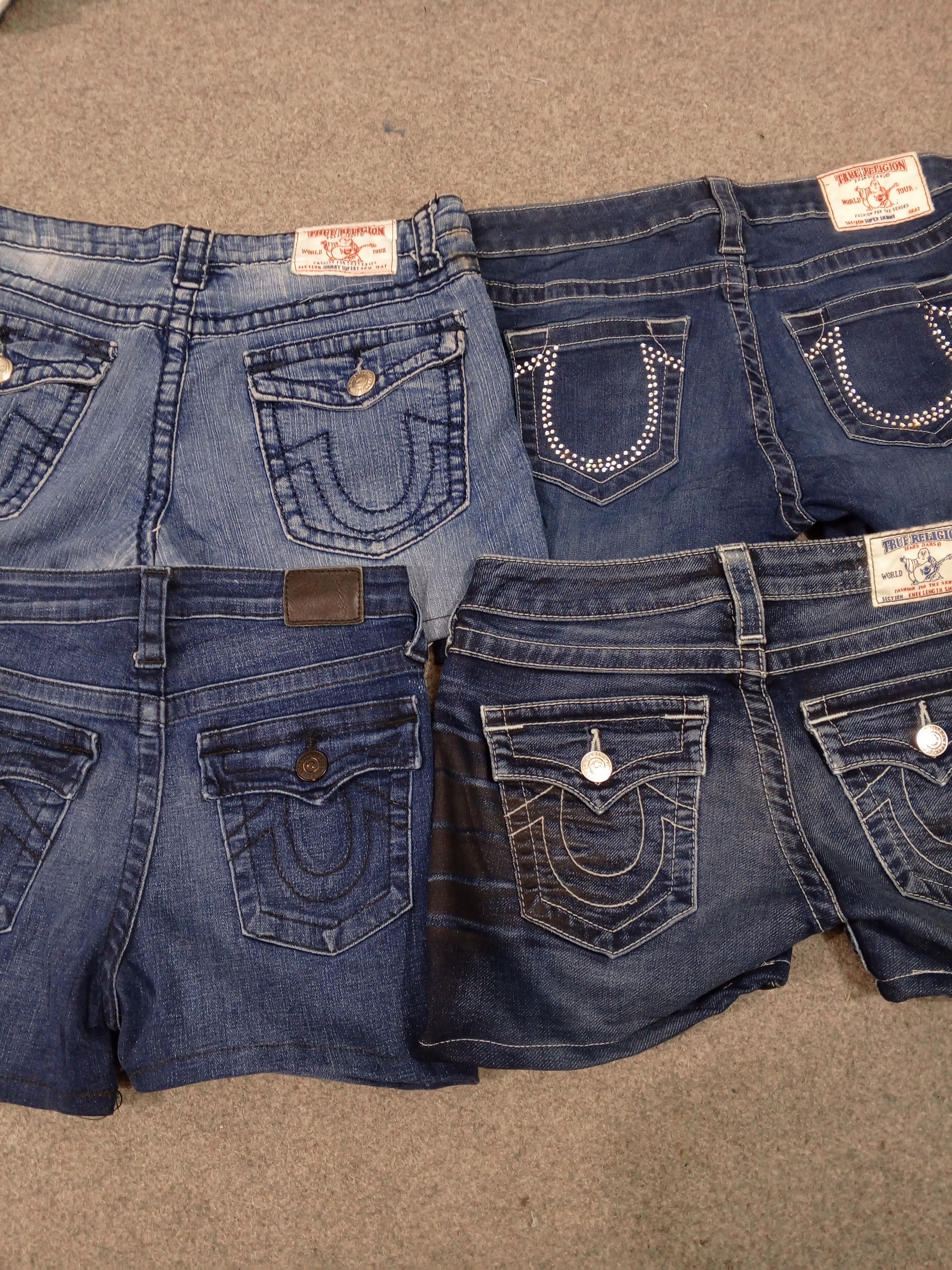 #524 Ladies True Religion Shorts -27