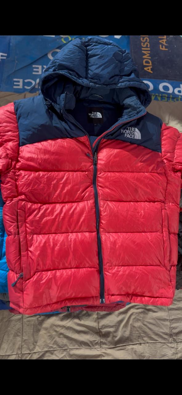 The North Face 700 Series Puffer Jackets - 18 Pieces