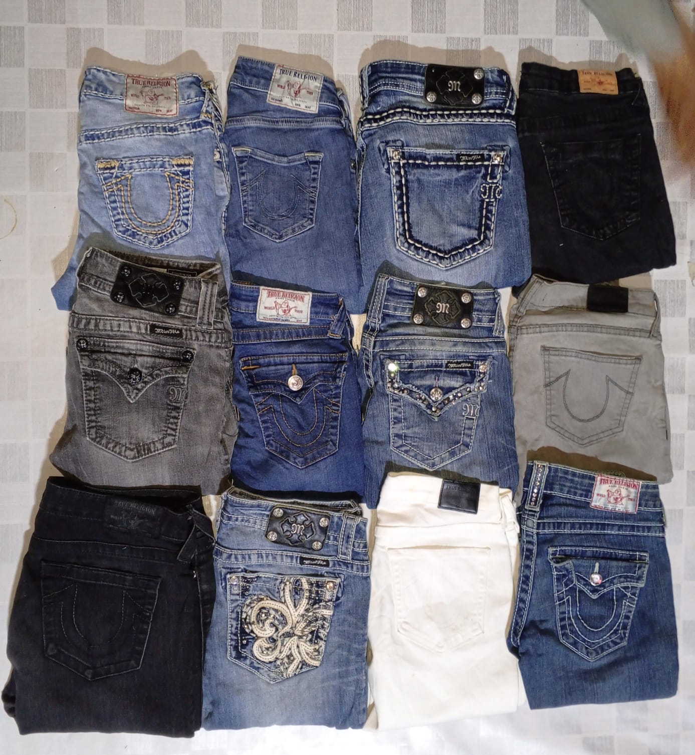 ID 210 MISS ME  TRUE RELIGION ROCK REVIVAL TOTAL 12 PIECES