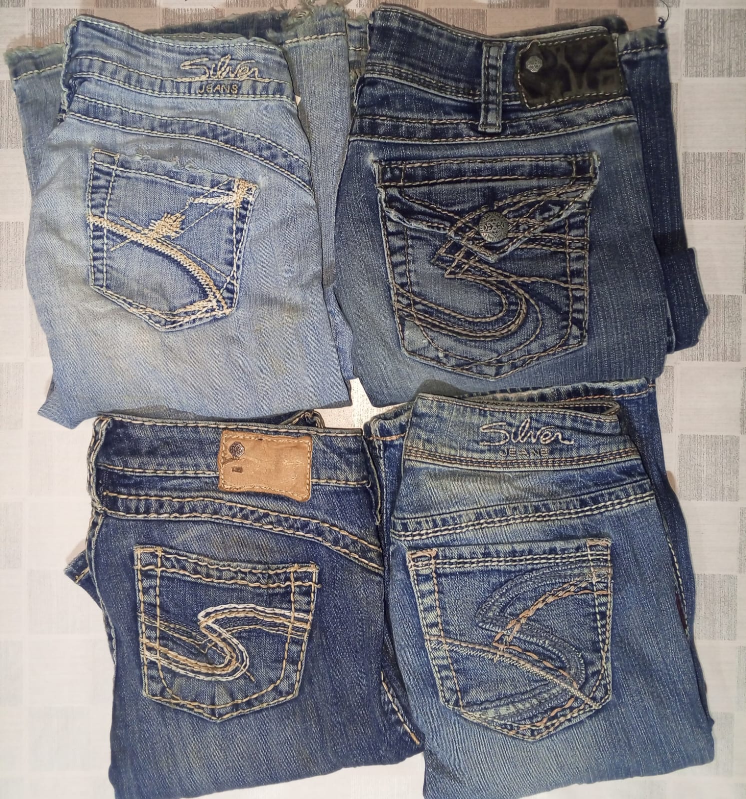 M. ID 106 SILVER JEANS TOTAL 12  PIECES