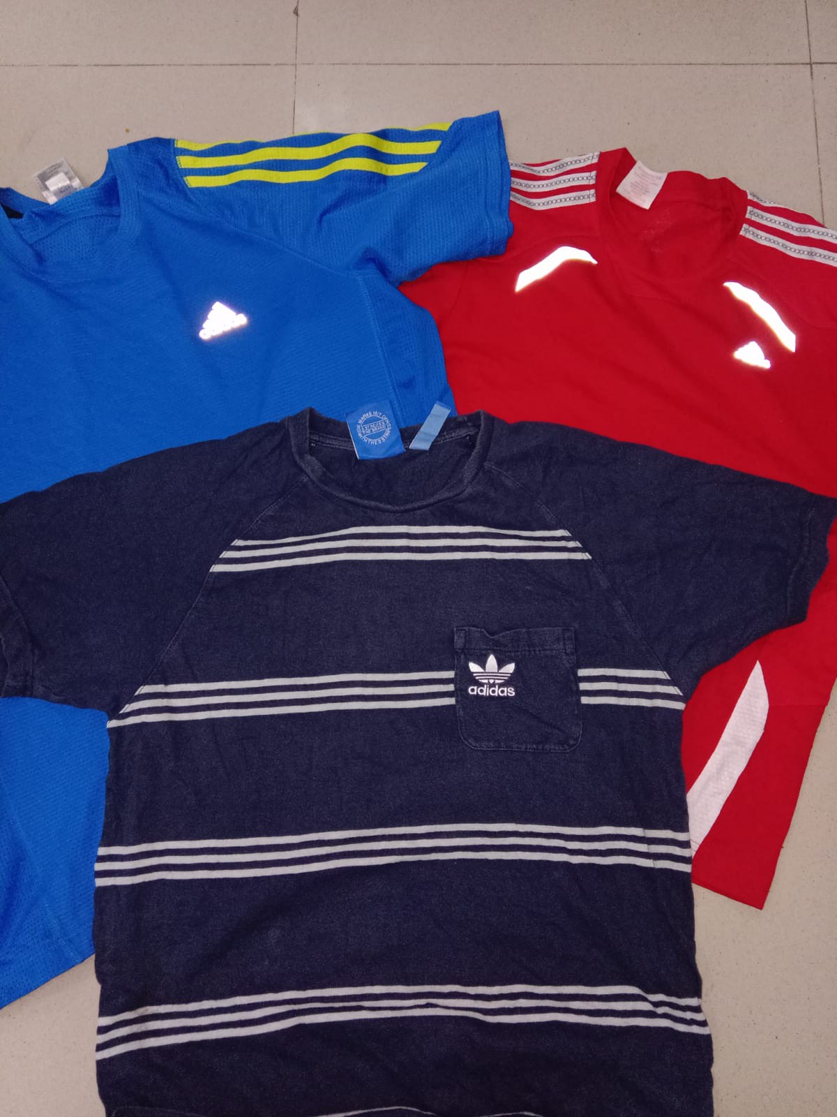 Authentic Adidas T-Shirts B1