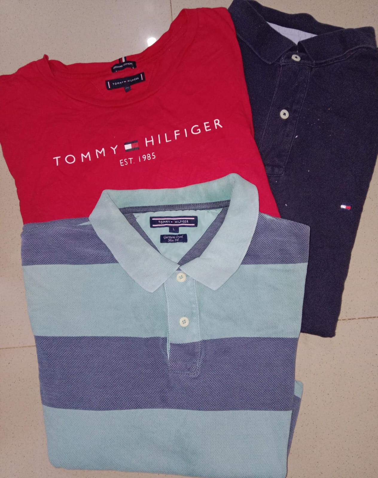 Authentic Tommy Hilfiger T-Shirts B-1