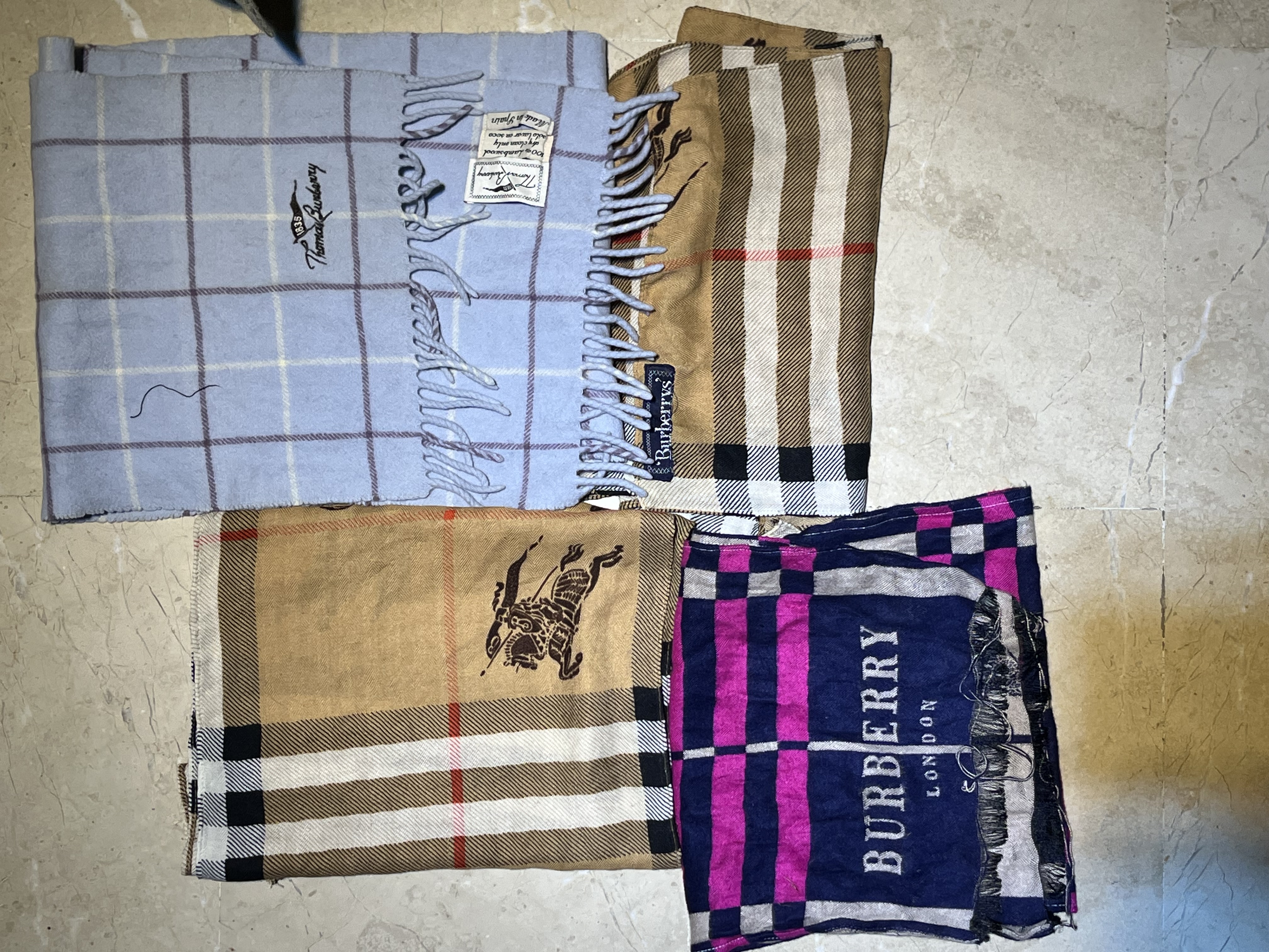 Y2k Burberry scarves8pcs bundle