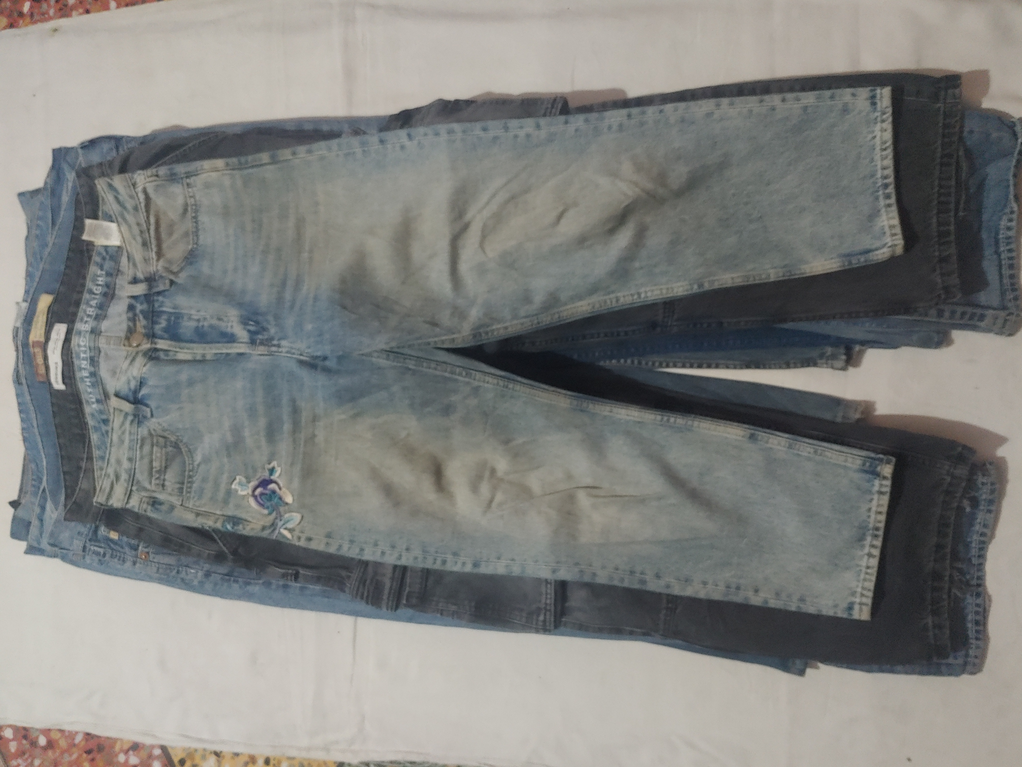 TAV#102 Rocawear and baggy jeans - 12 pcs