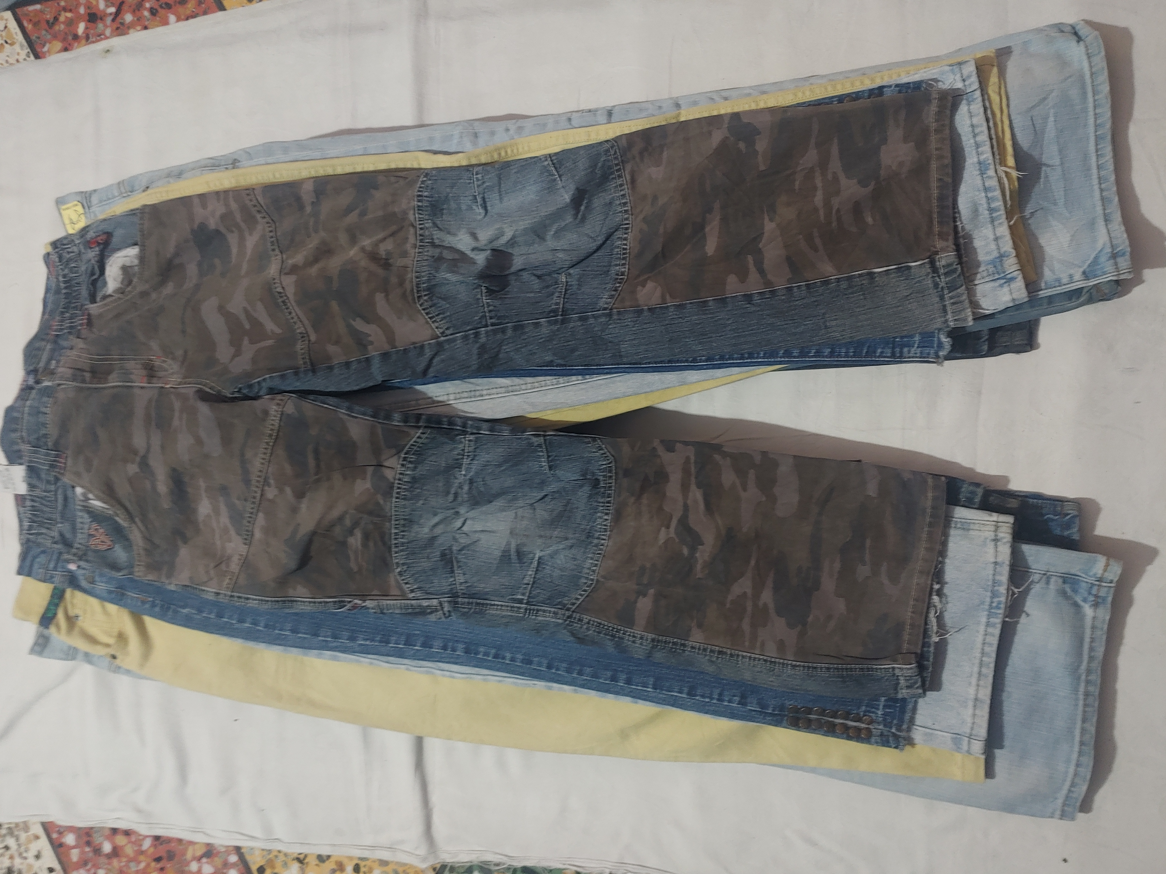 TAV#103 Rocawear mix brand baggy jeans - 12 pcs