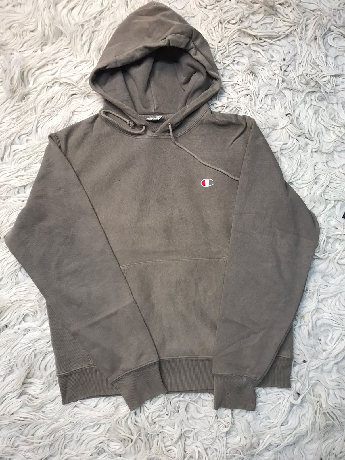 Champion Kapuzenpullover und Sweatshirts 10 Stück