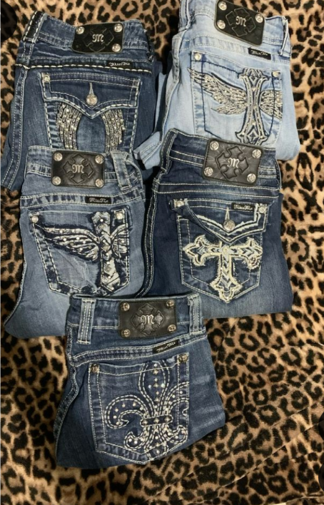 TAV#106 Miss me True Religion Rock Revival Bootcut Rework - 20 pcs