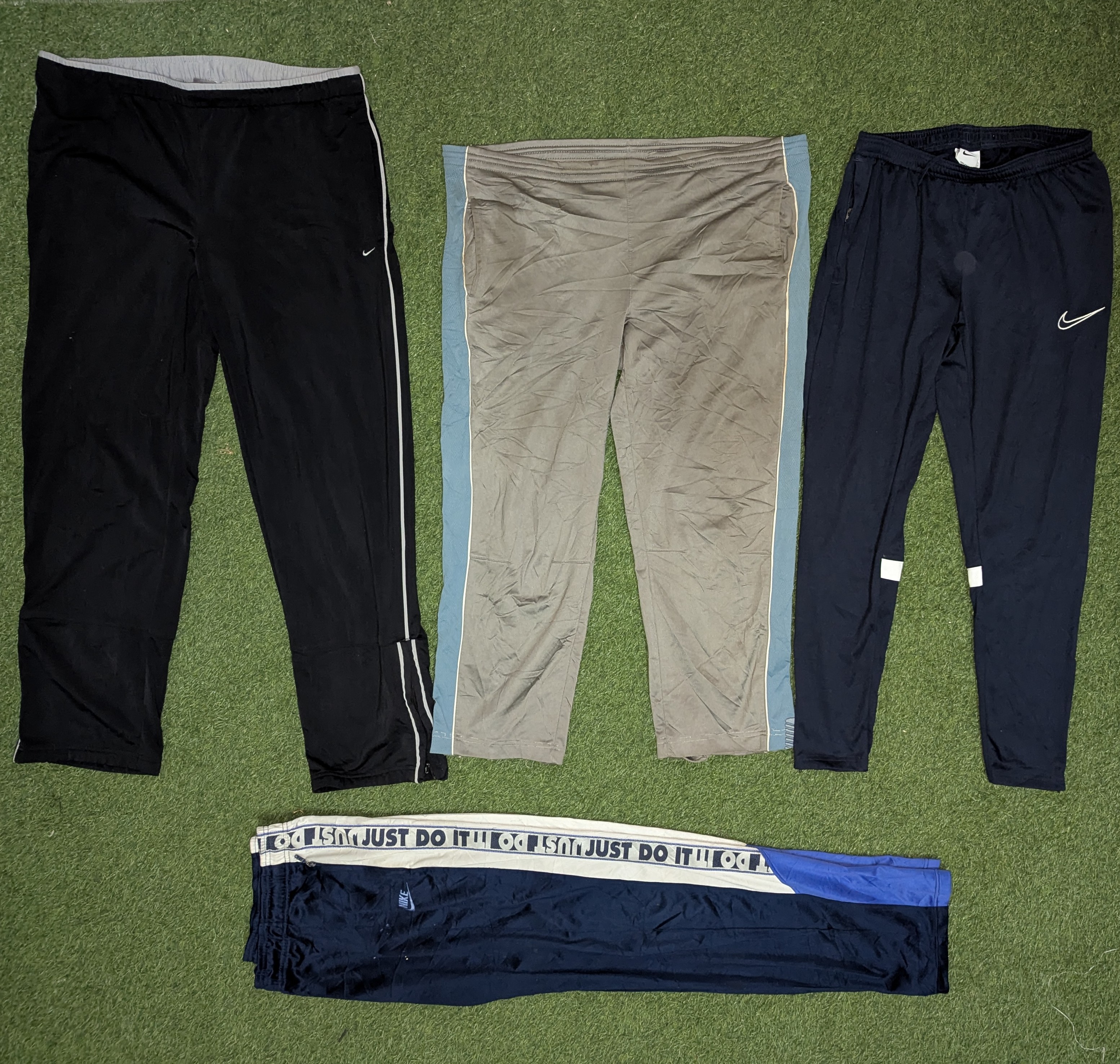 Nike Jogginghosen 25 Stück