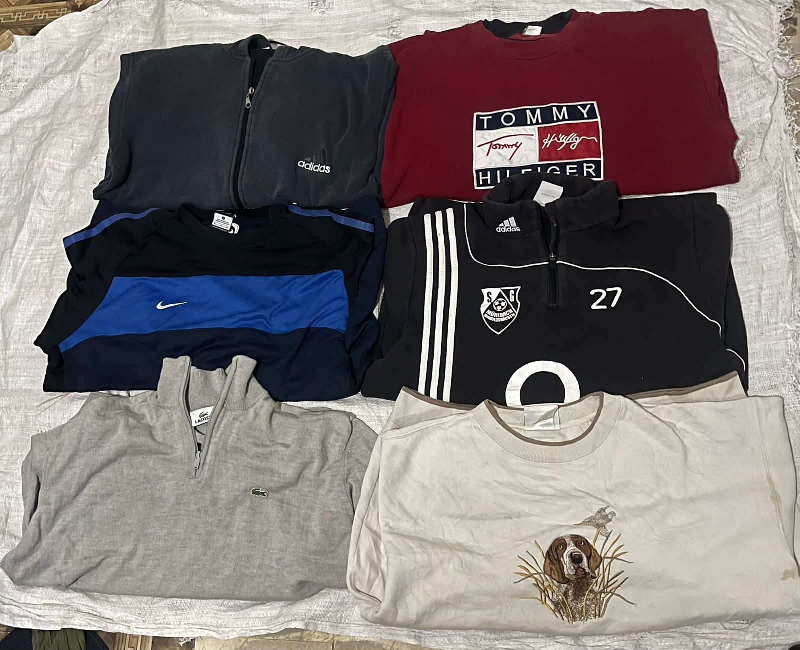 Mélange de sweatshirts de marque 50 pièces