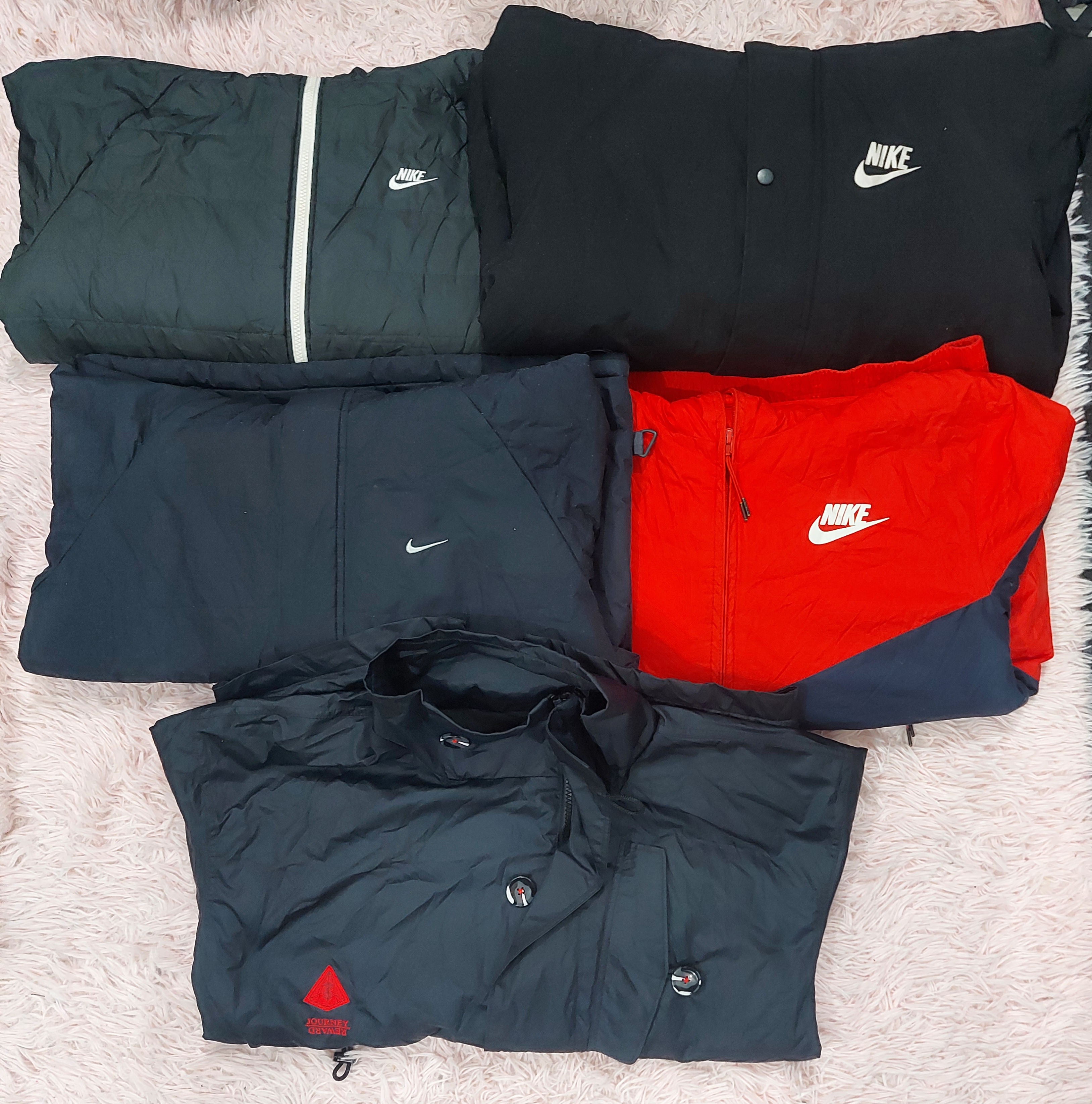 Nike Puffer Jackets 10 Pcs