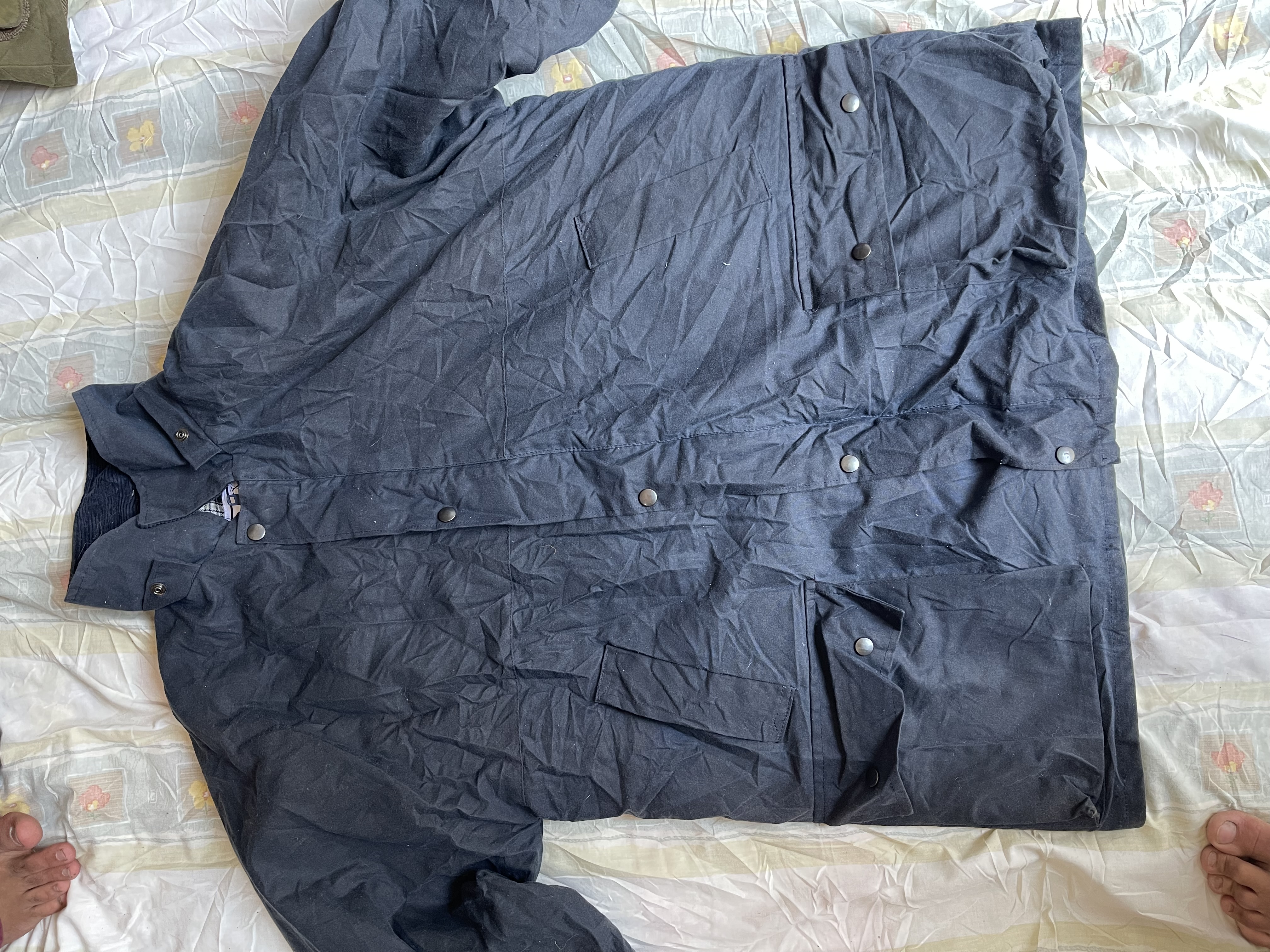 Unbranded oil waxed