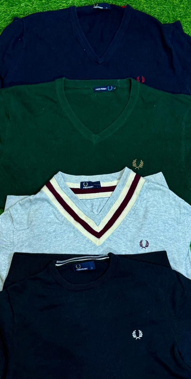 Fred Perry Sweaters - 18pcs