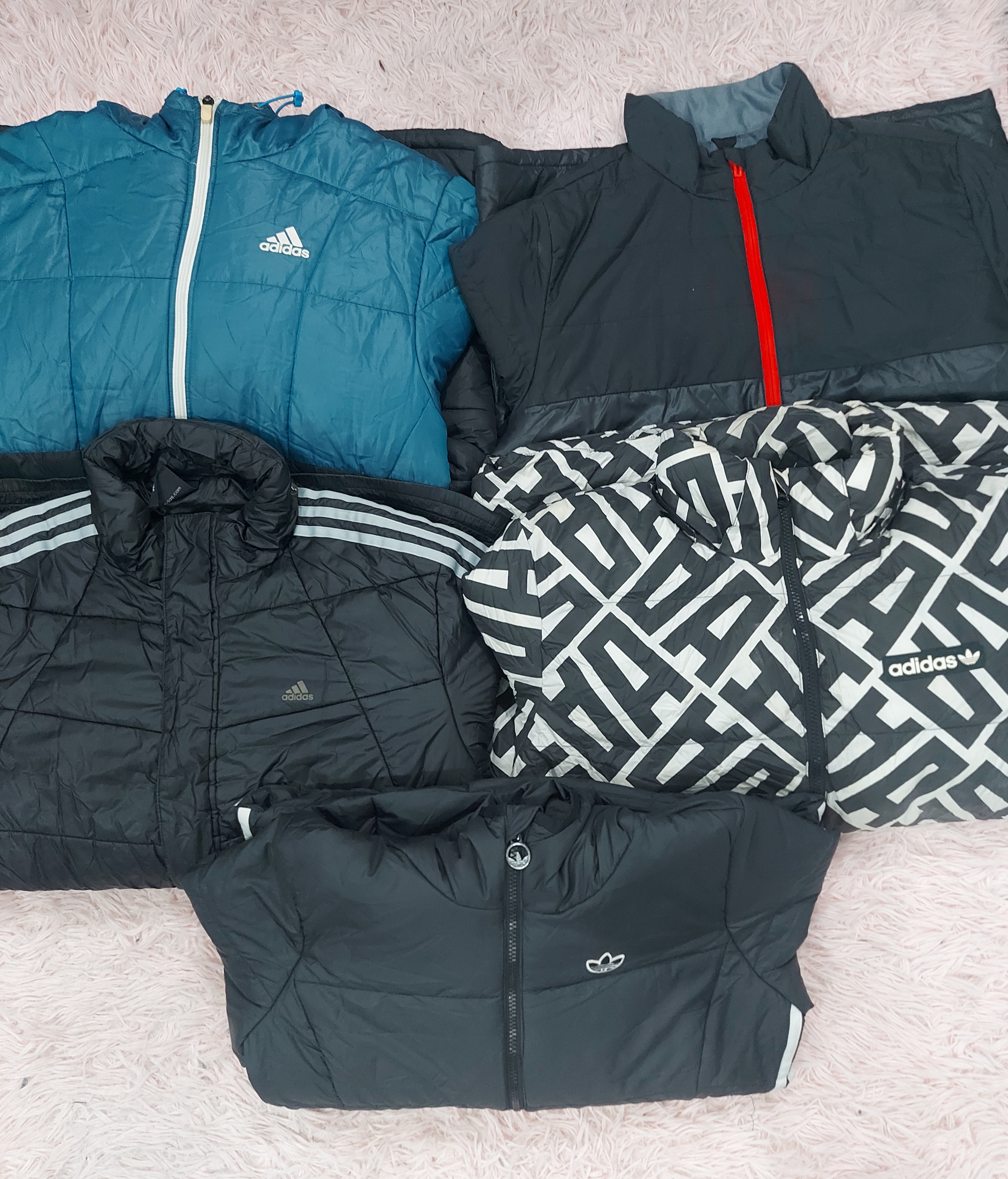 Adidas Puffer-Jacken 10 Stk.