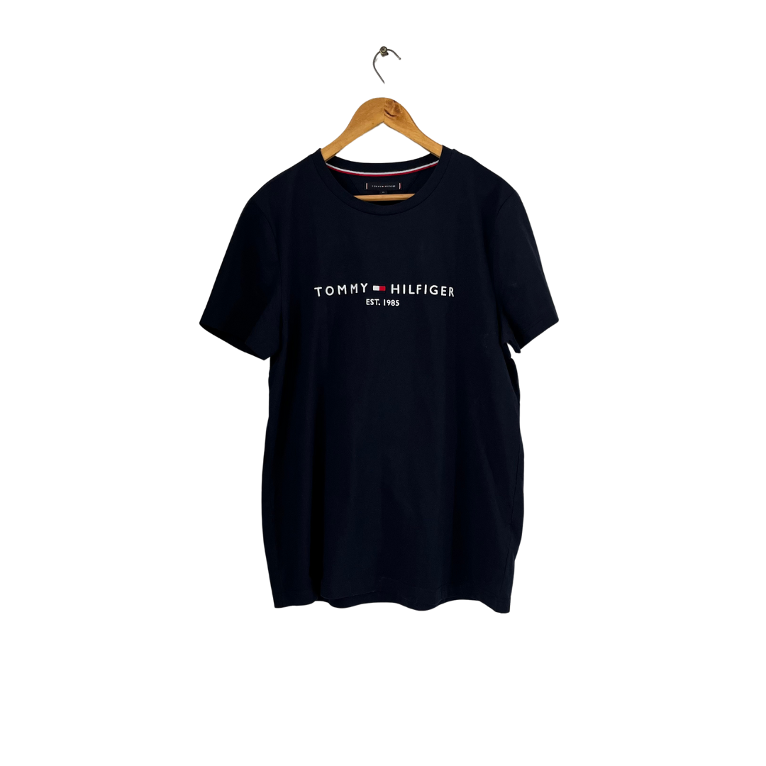 クラシック トミー・ヒルフィガー Tシャツ