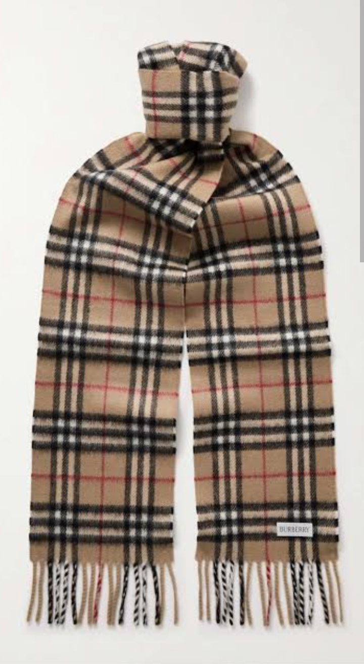 Y2k Burberry scarves 20 pieces