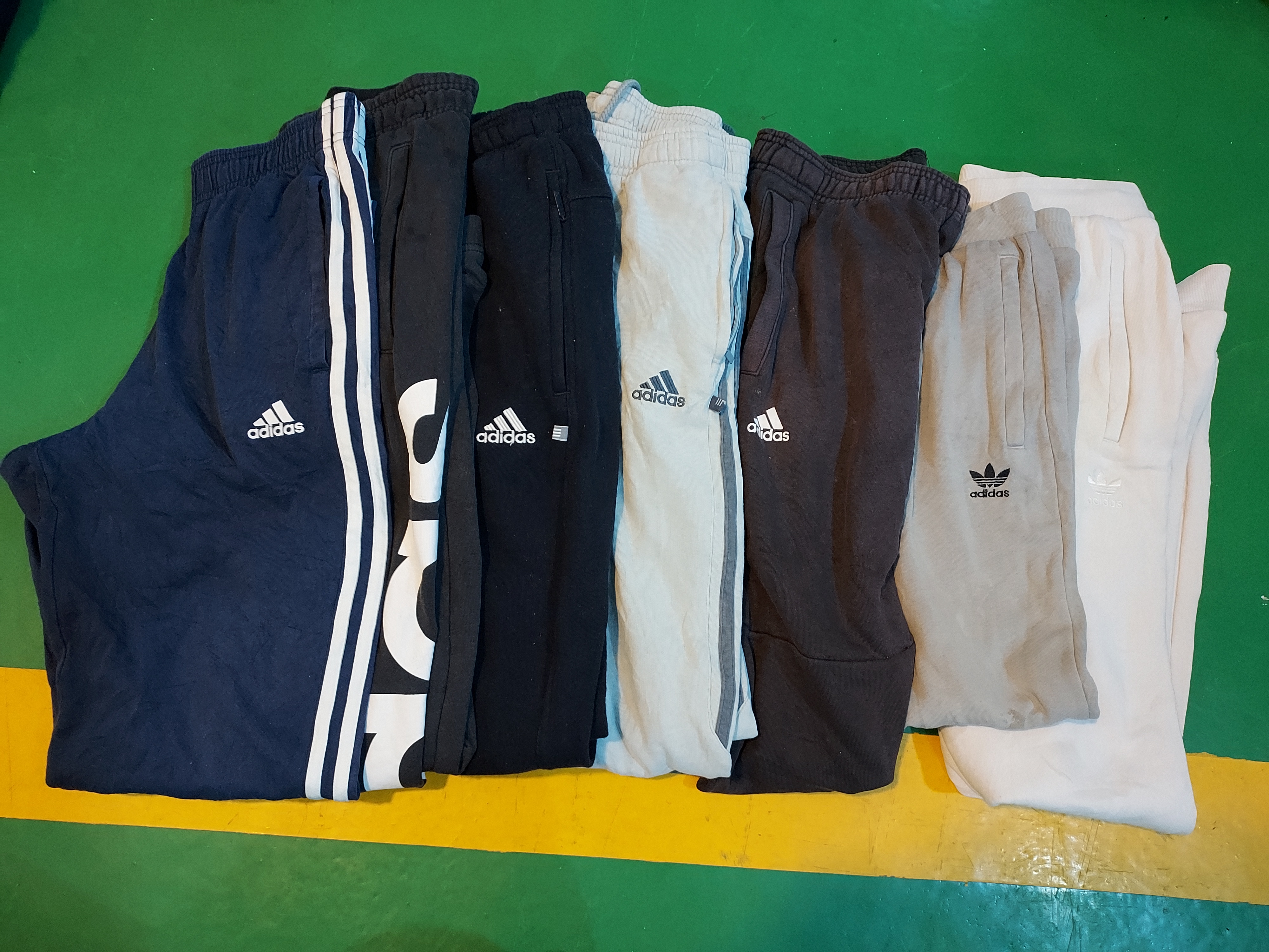 Adidas trouser