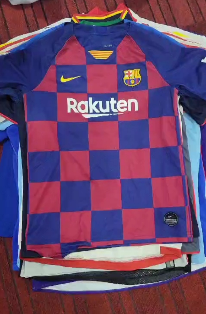 T-Shirts de football