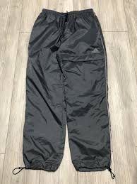 Adidas Fallschirm/Nylon Jogginghose 30 Stück