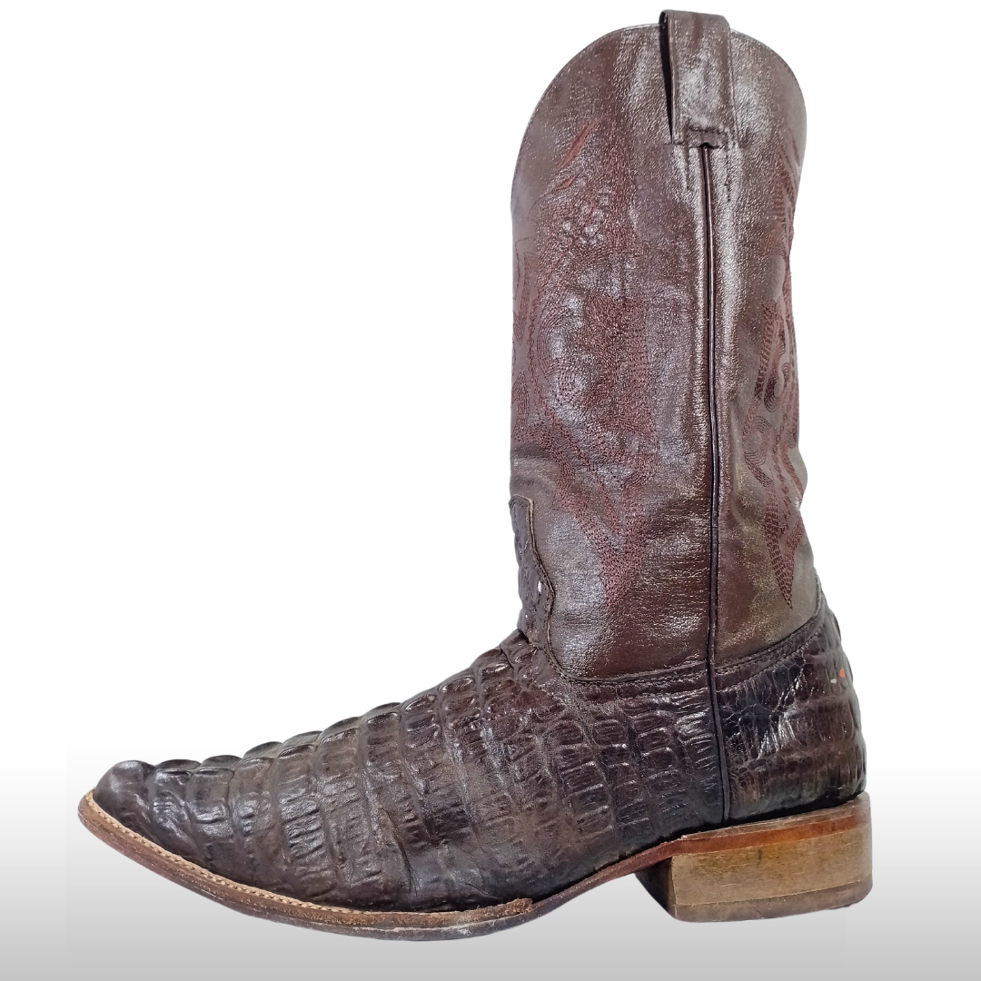 SA#117 Ariat, Justin, Tony Lama, Nocona, Durango & More - 19-Pair Cowboy Boots Collection