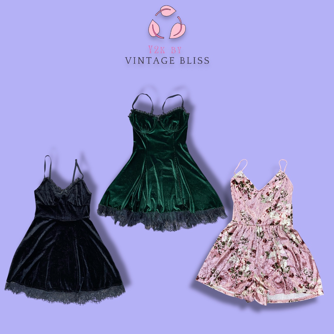 Robe Mini en Velours Y2K – Glamour Vintage des Années 2000 & Esthétique Luxe ✨