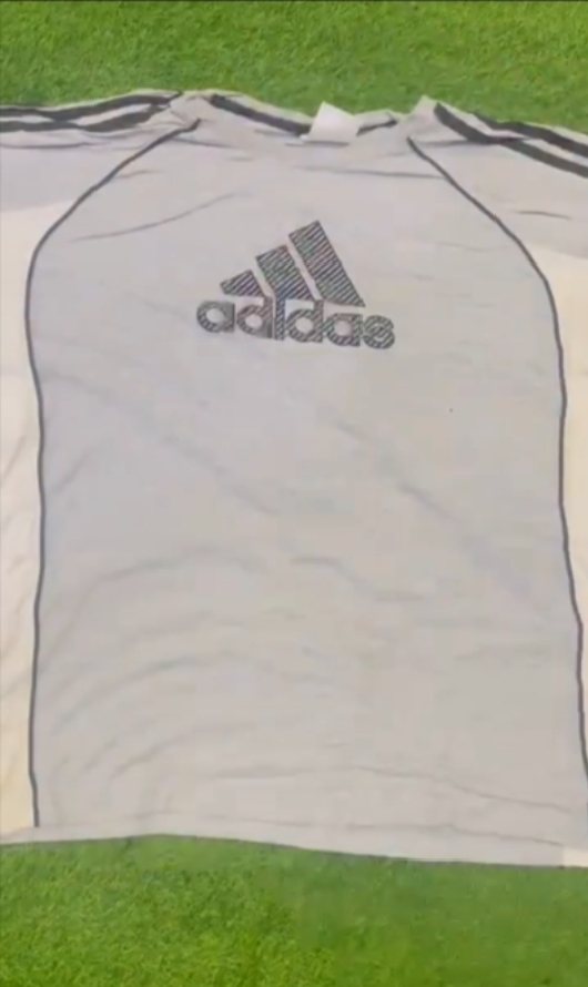 T-Shirt Adidas