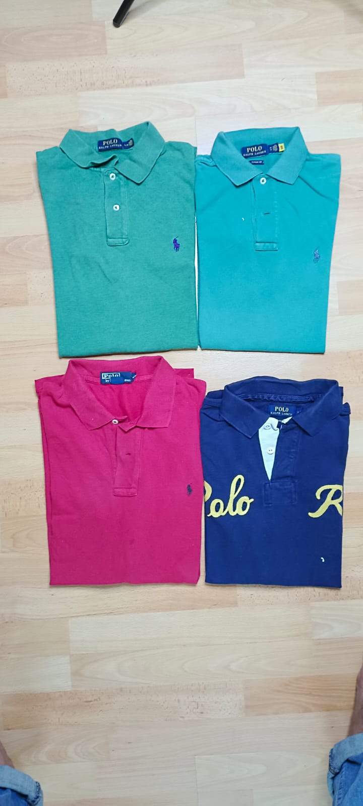 G0138 Ralph Lauren T-shirt col à trois boutons - 22 pièces