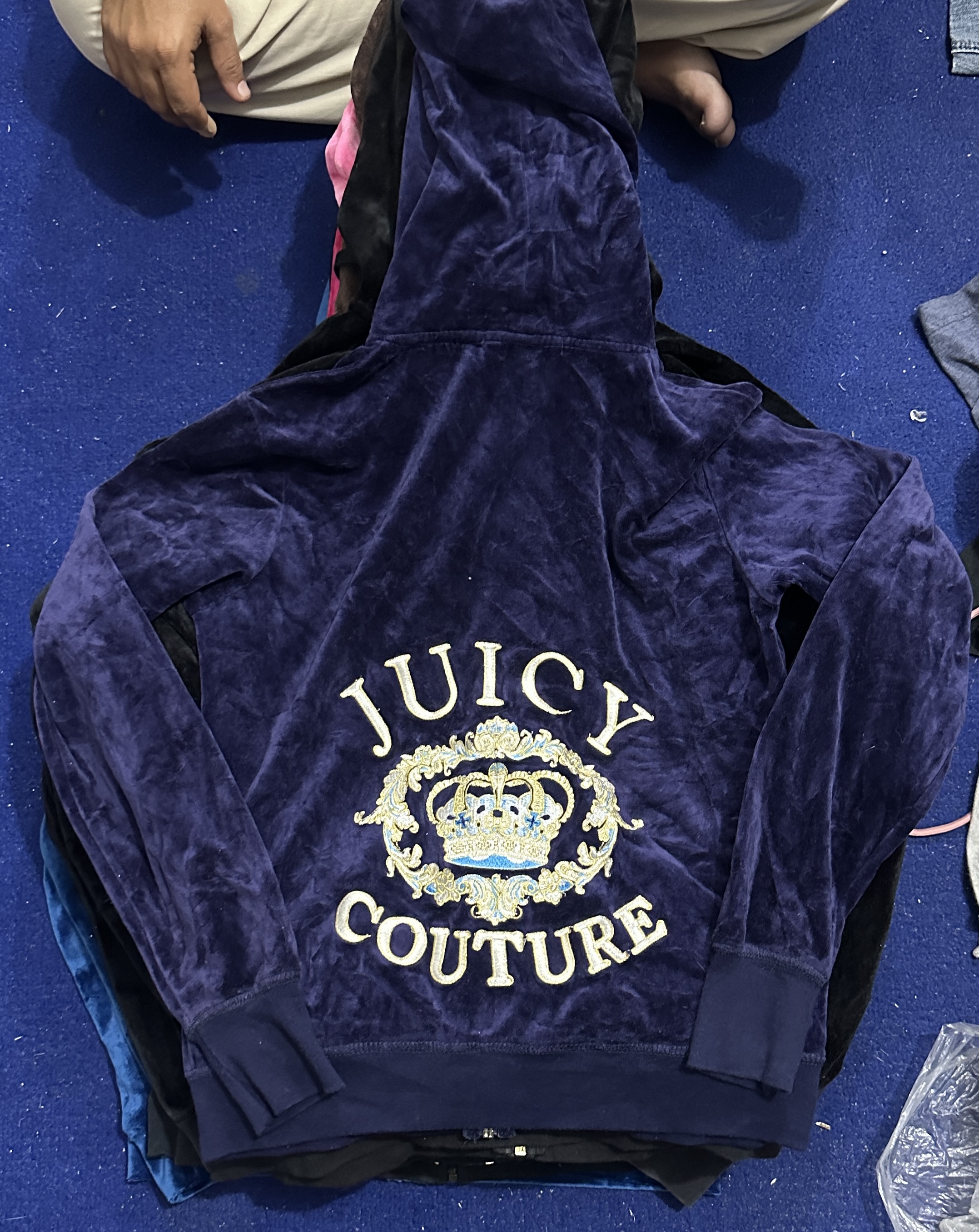 Juicy Couture Kapuzenpullover 15 Stück