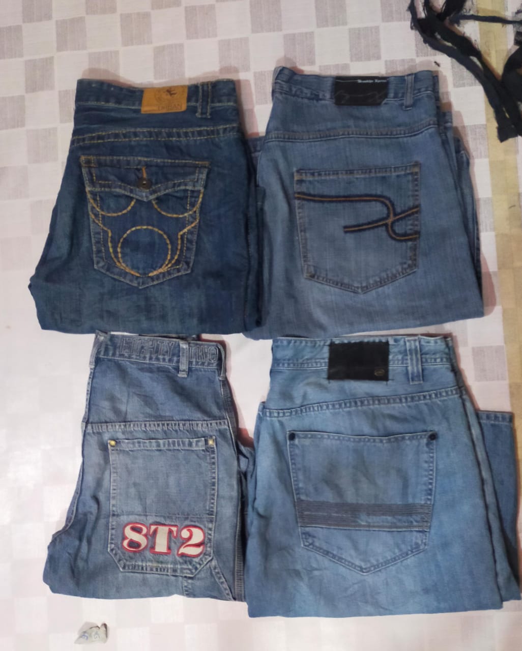 LEVI, S AND OTHER MIX BRANDS SHORTS  TOTAL 10 PIECES (ID 136)