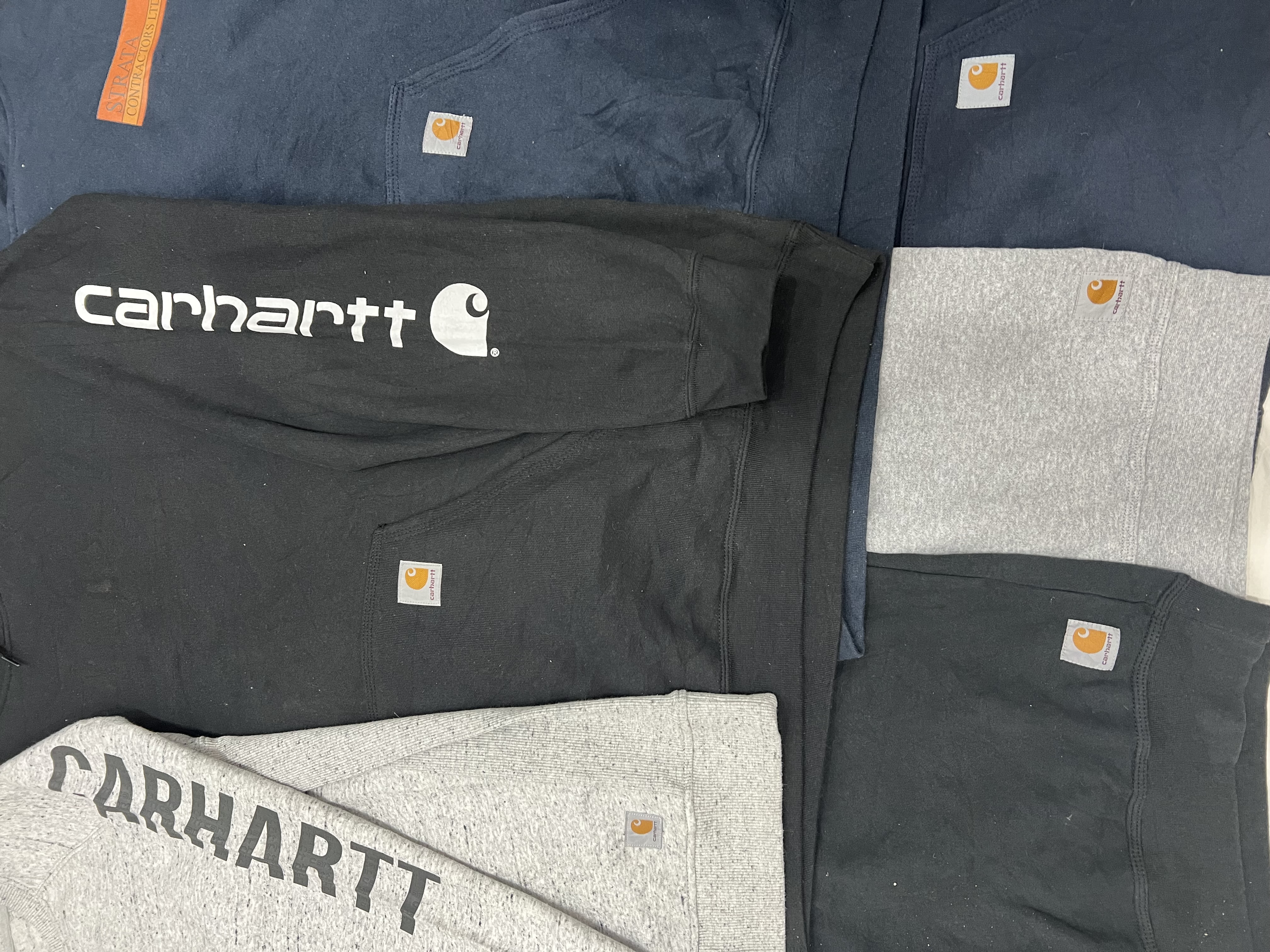 Branded Carhartt Sweatshirts & Hoodies - 9 Pieces