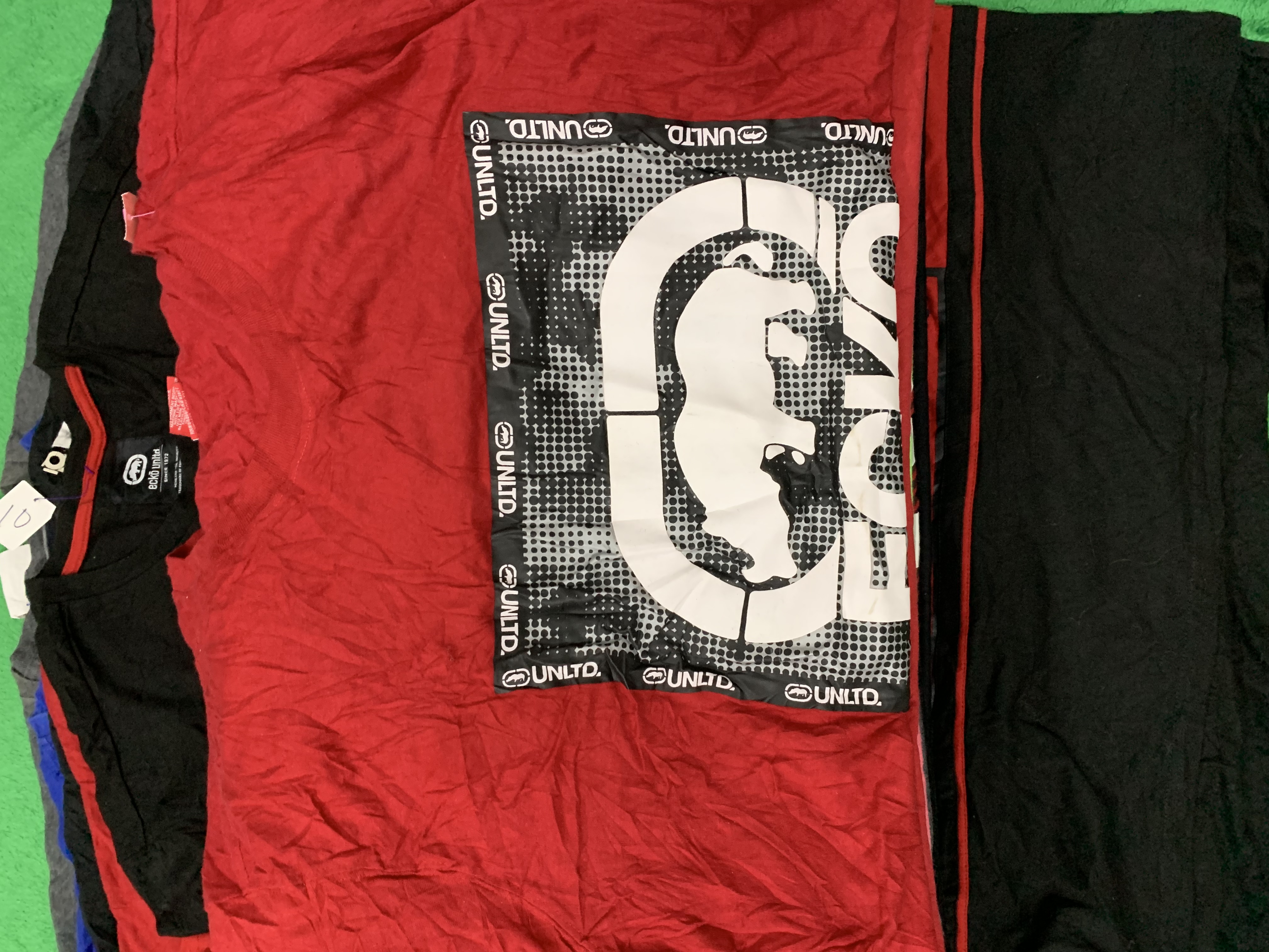 Ecko T-Shirts 90 Stück