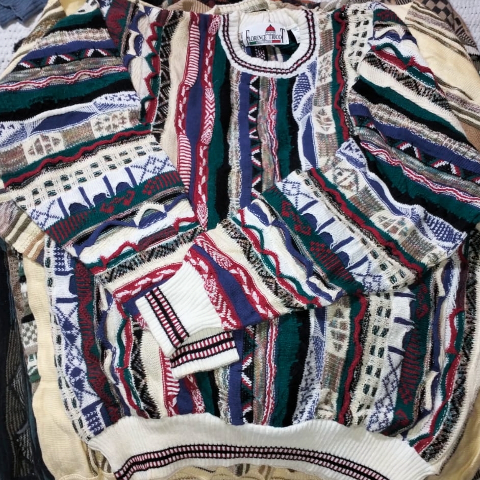 22 pièces de pull style coogi