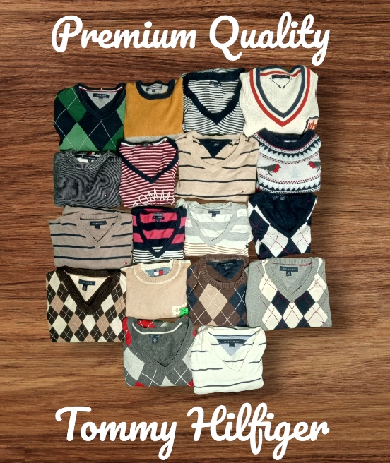 Lot de 30 pulls mélangés de haute qualité tommy hilfiger.