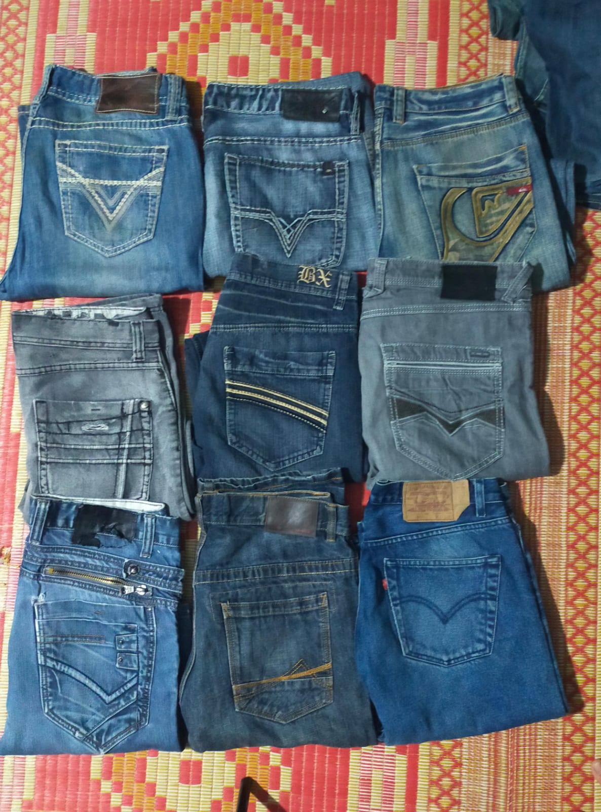 JEANS LEVI, S E OUTRAS MARCAS MIX TOTAL 13 PEÇAS (ID 60)