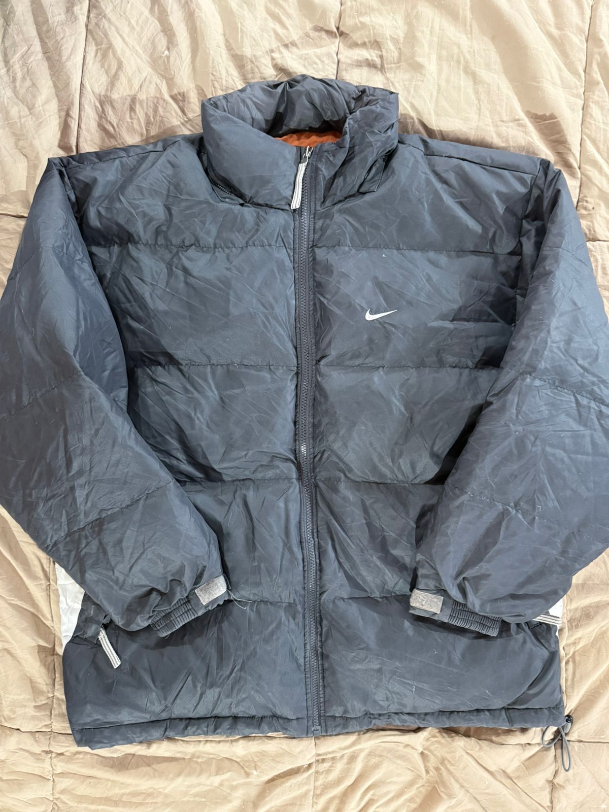 Nike Puffer Jackets - 15 Pieces