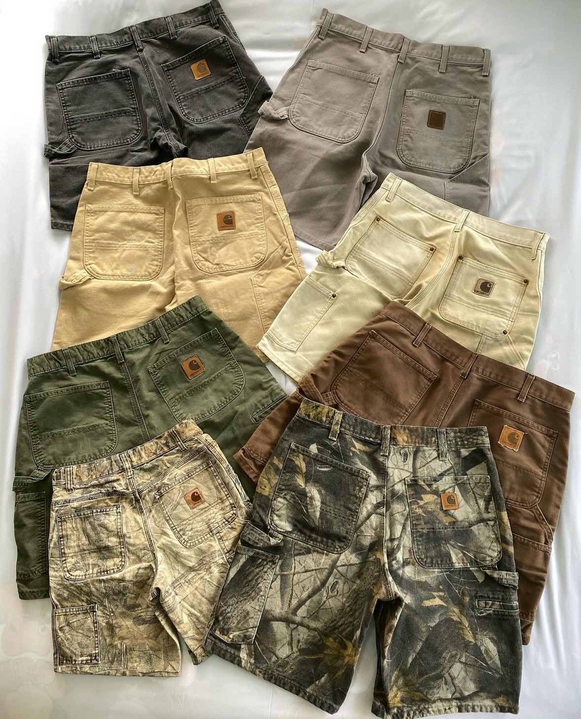 Carhartt  shorts  - 35 pieces