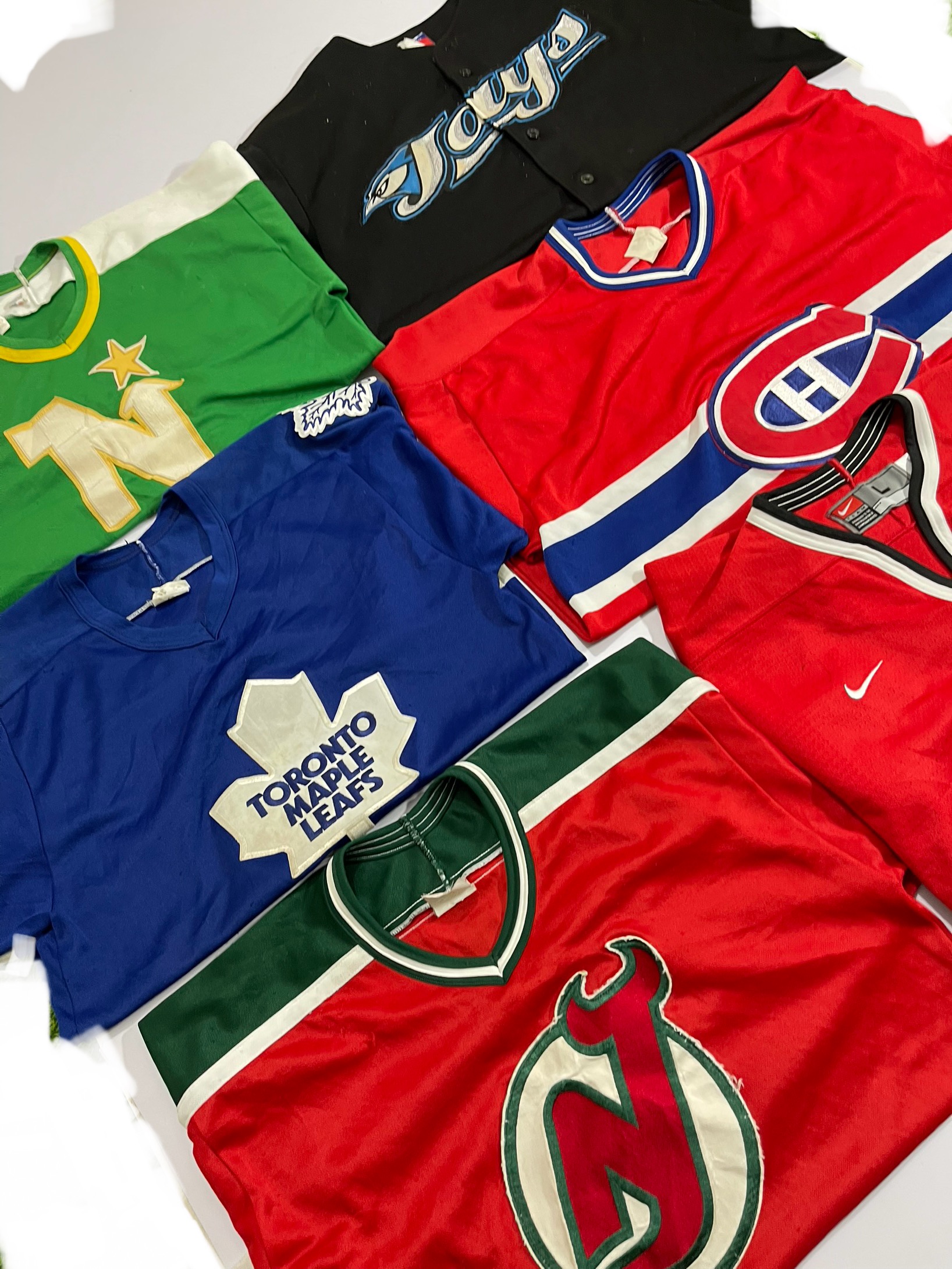 Maillots NFL NHL NBA 30 pcs