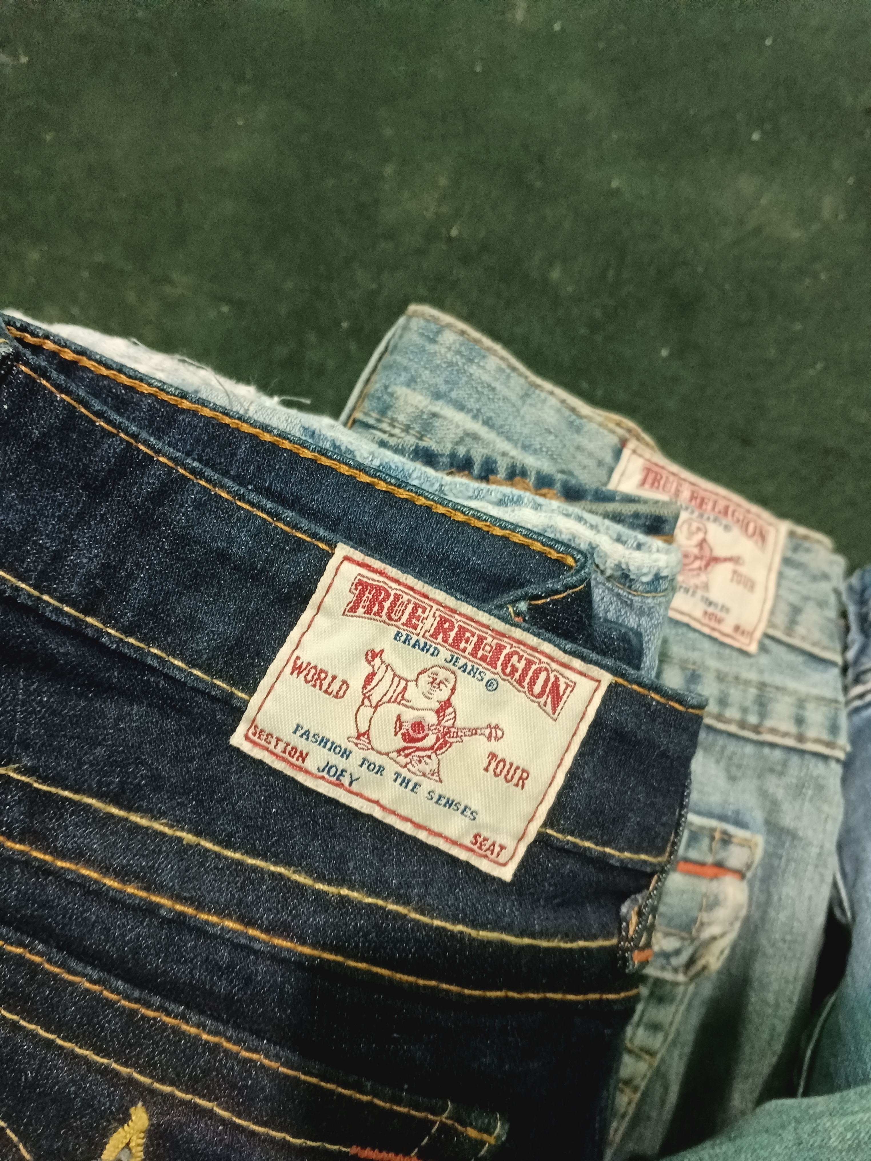 True Religion / Miss Me Jeans 35 Pcs