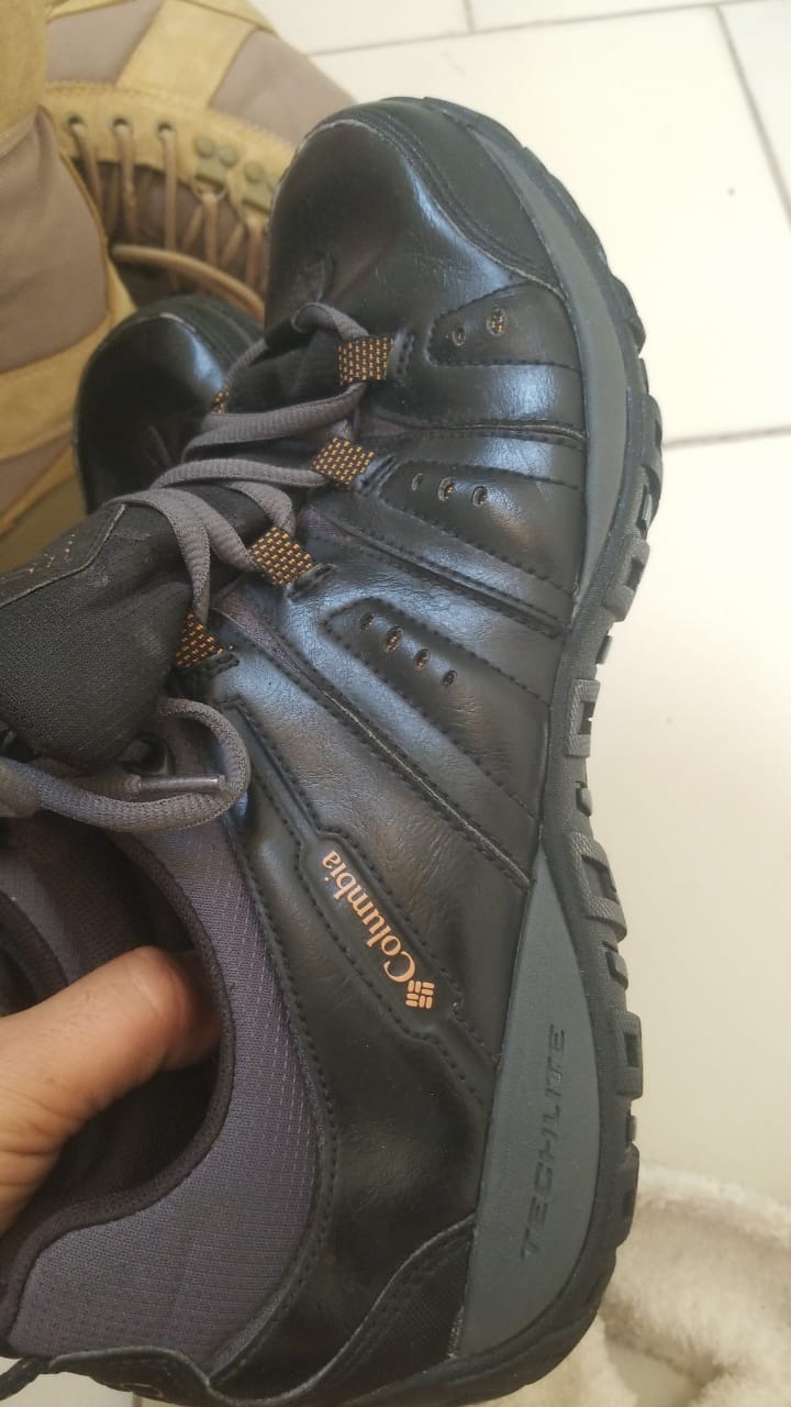 Chaussures de randonnée de marque 20 pièces