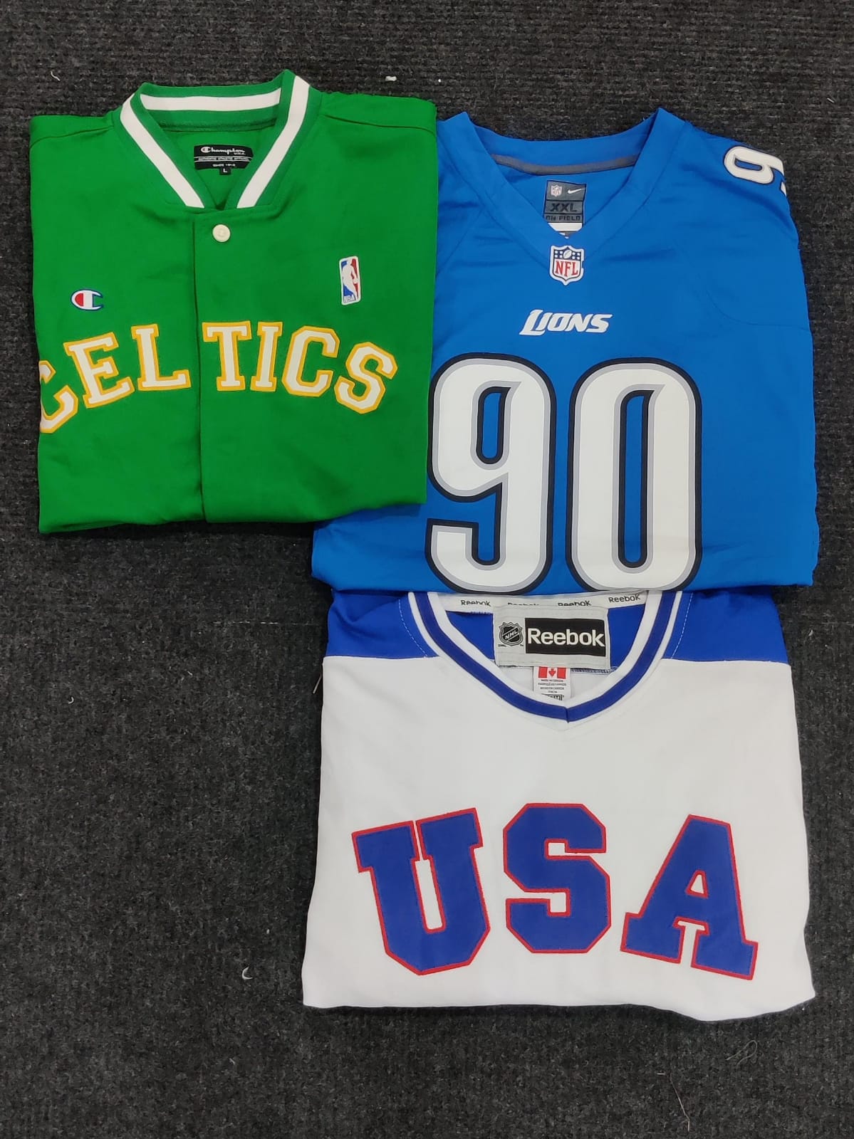 Jerseys de esportes profissionais