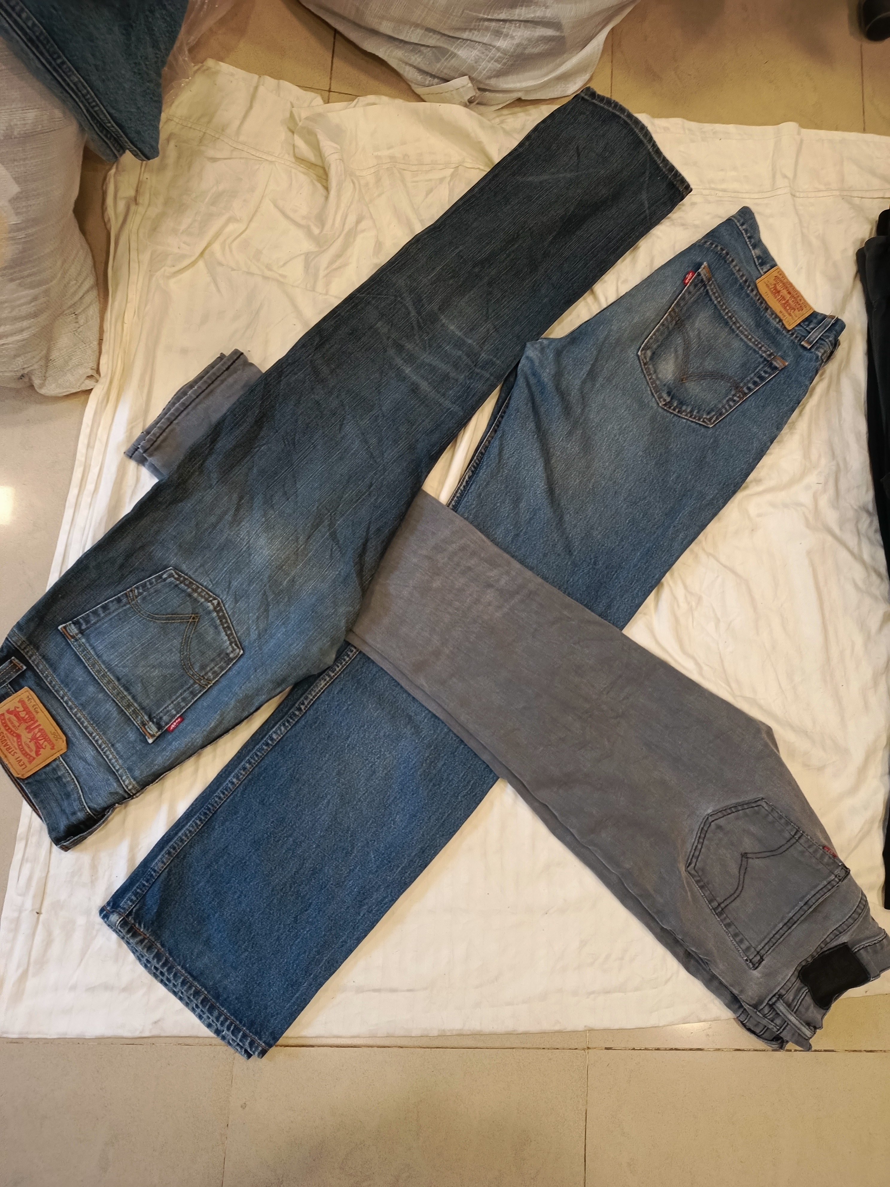 Levis Mix Code Jeans