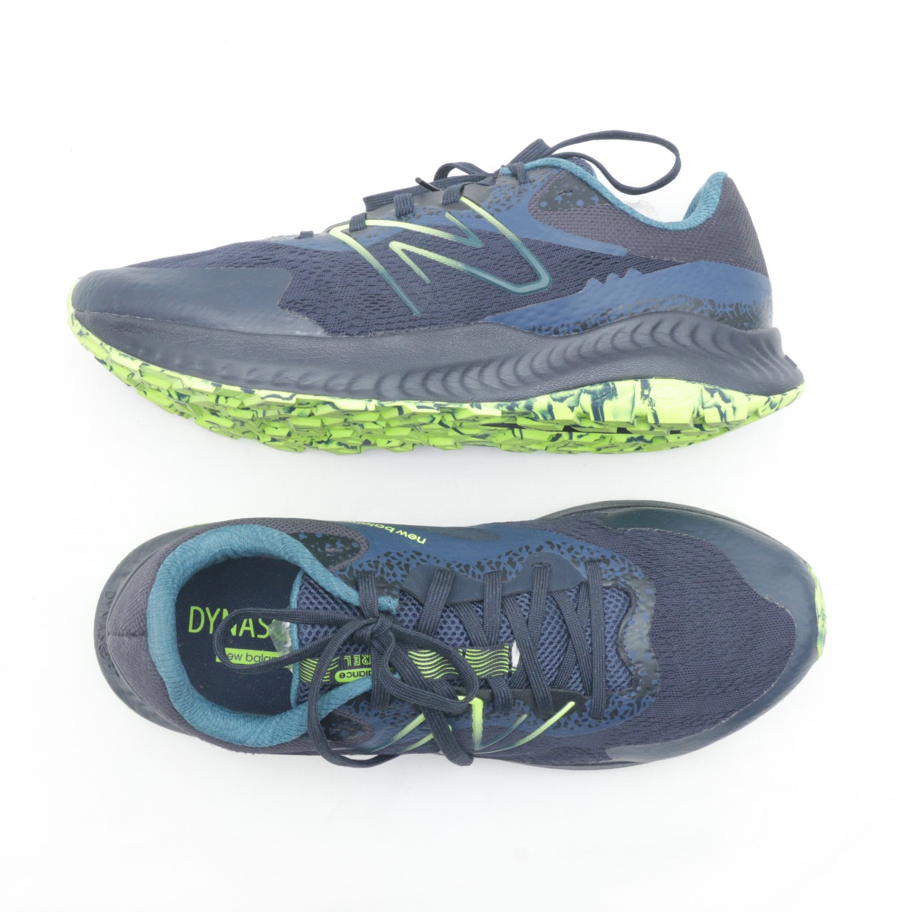 CR3765 New Balance Scarpe - 15 Paia