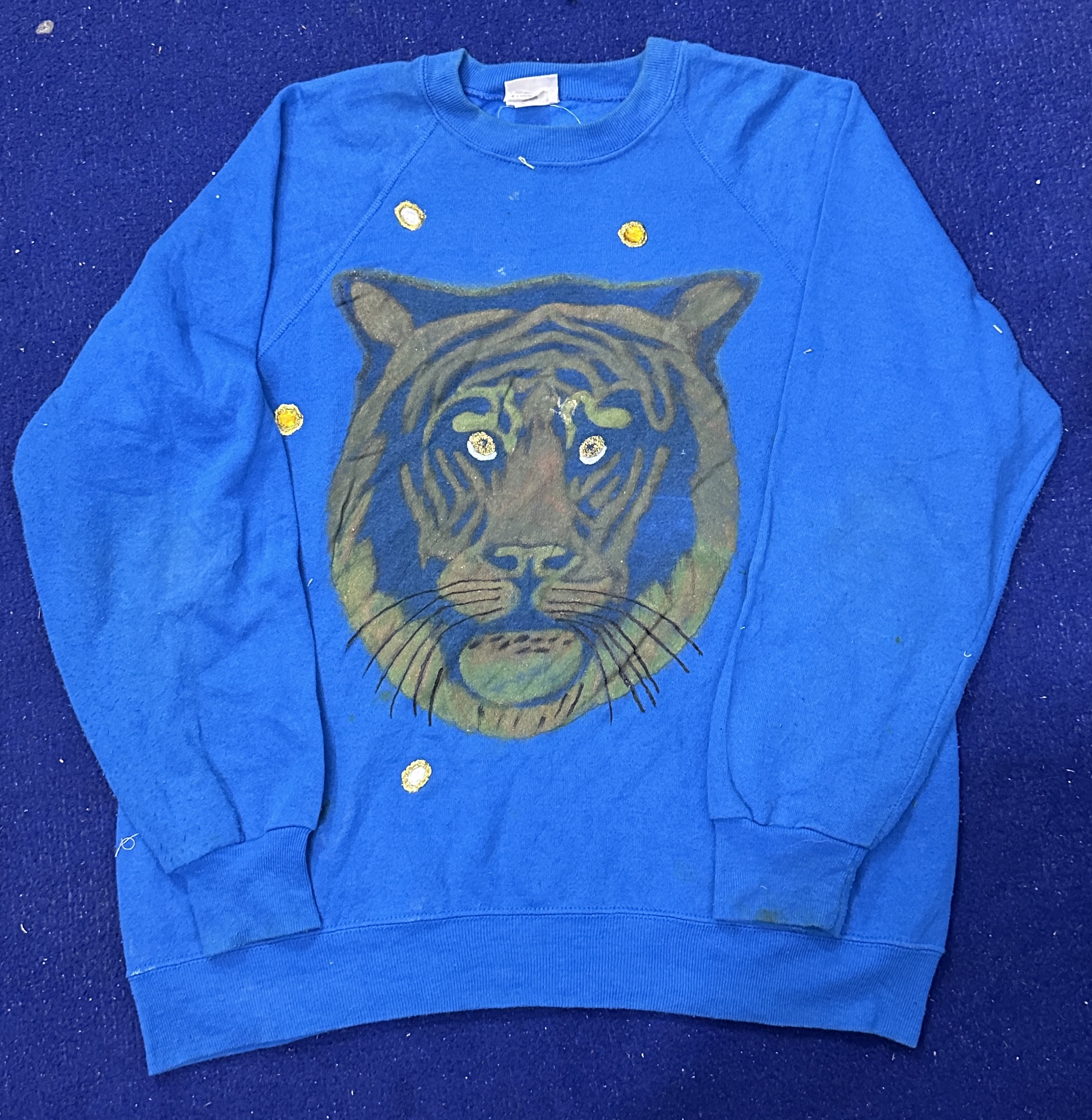 Cartoon and animal print sweatshirt  20 pieces