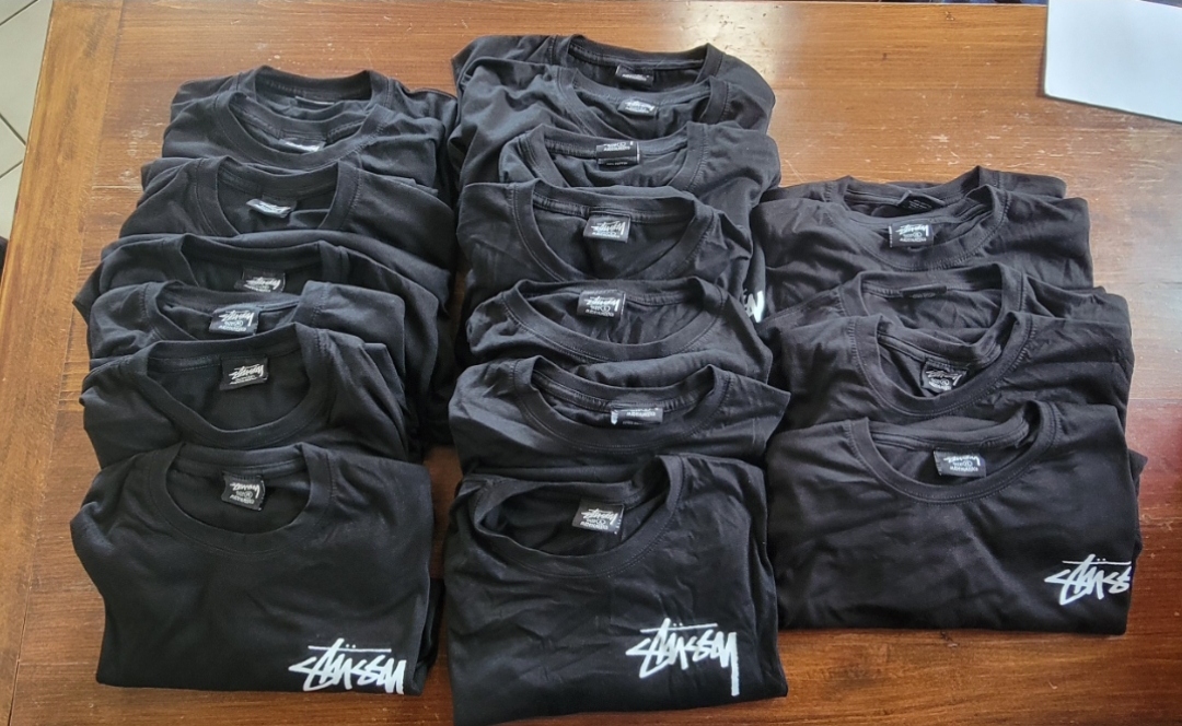 Stussy Rework Style camisetas pretas com assinatura 20 peças