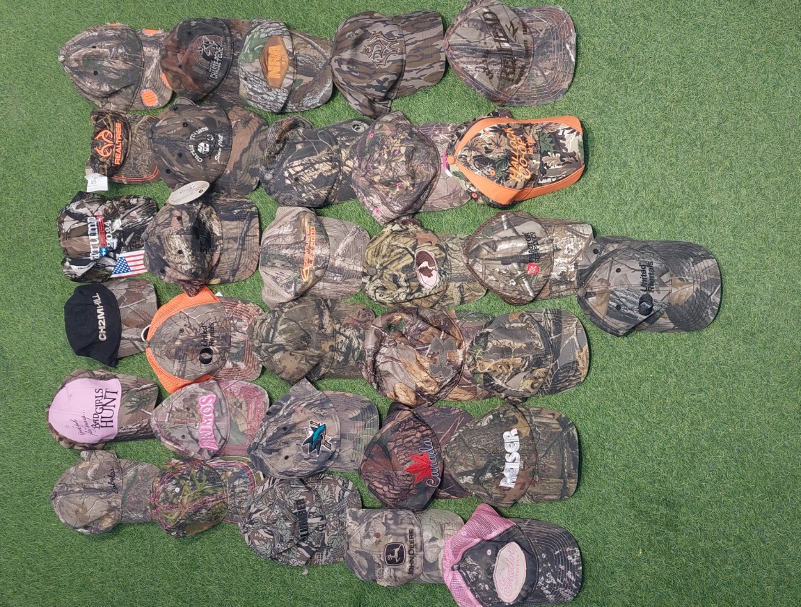 Realtree printed hats 30 Pcs